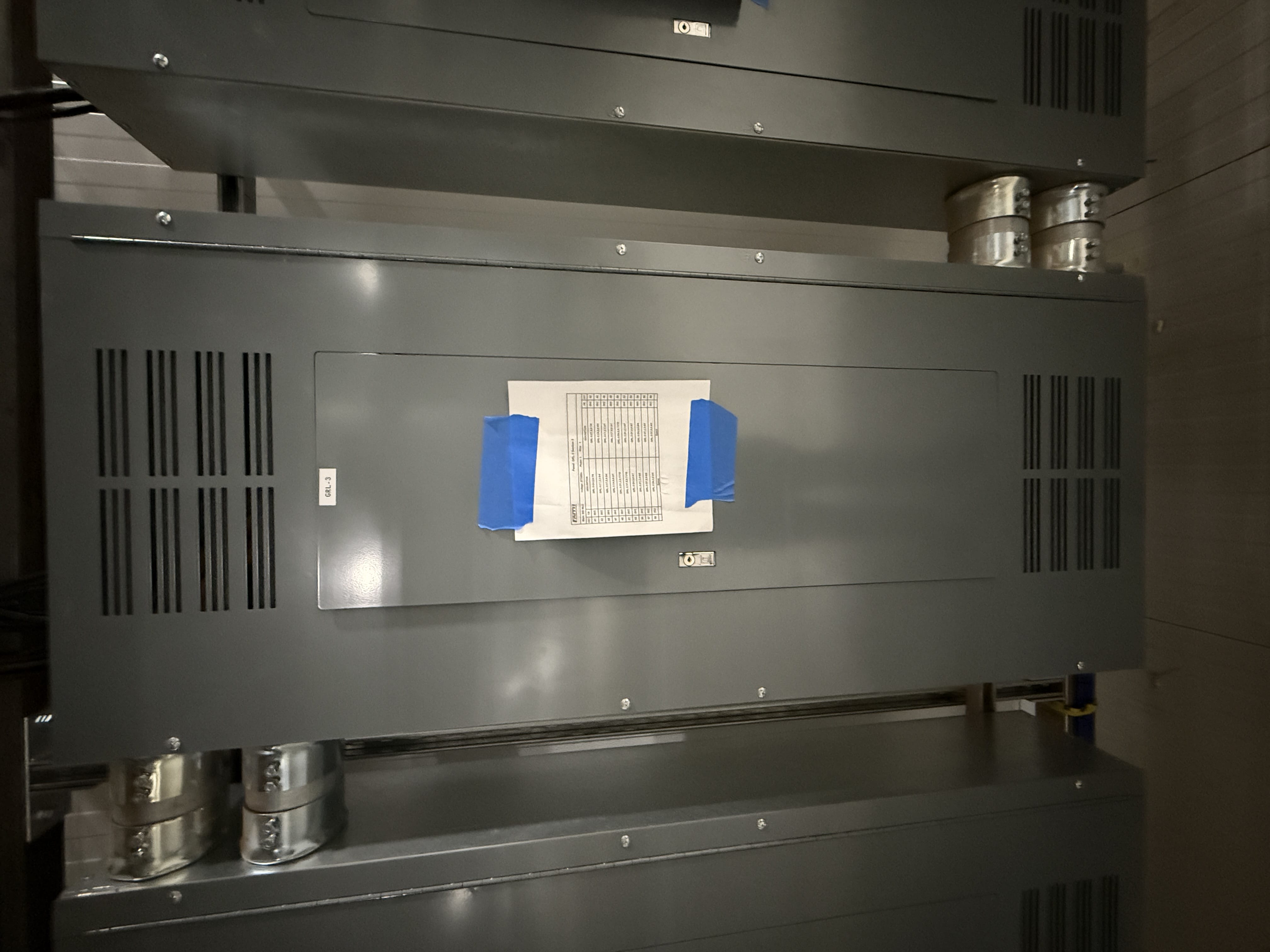 SB7042: Square D Panelboard Electrical Distribution Panel, photo 3