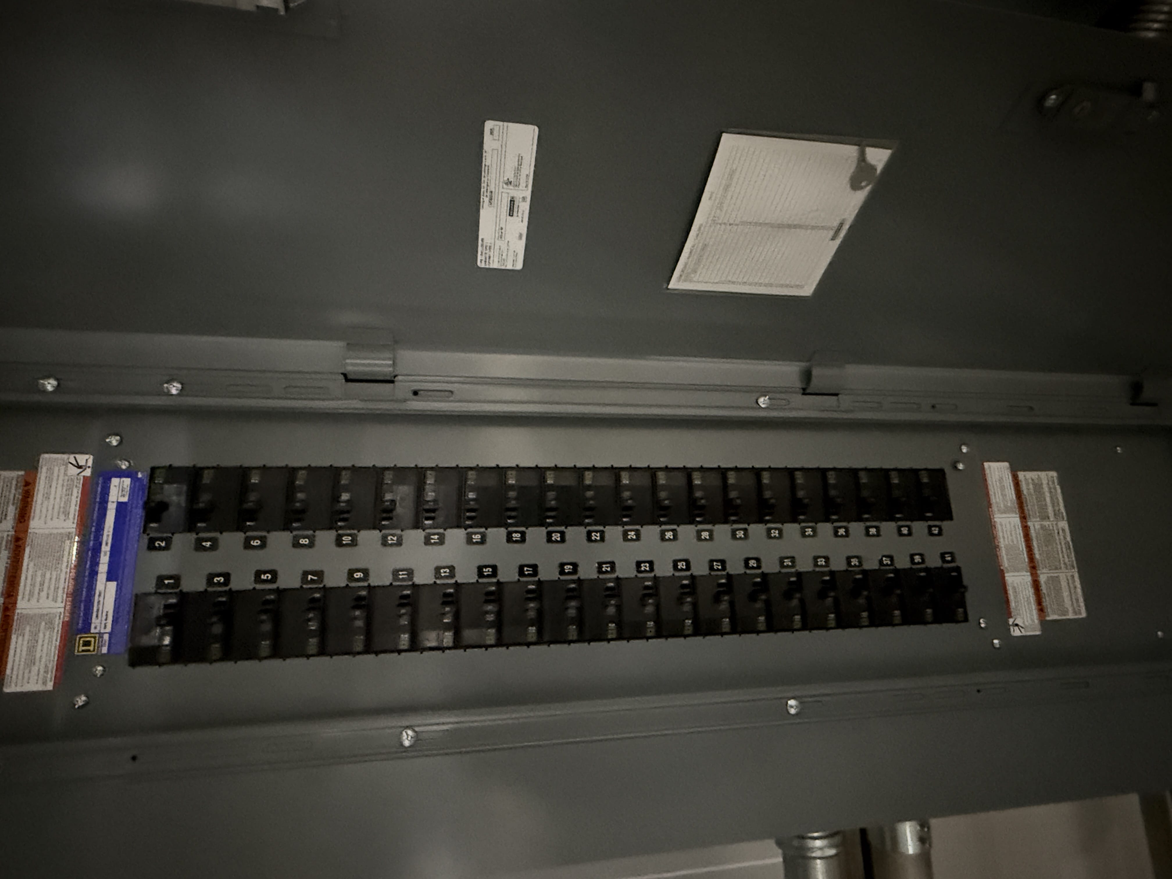 SB7046: Square D Electrical Panelboard, photo 3