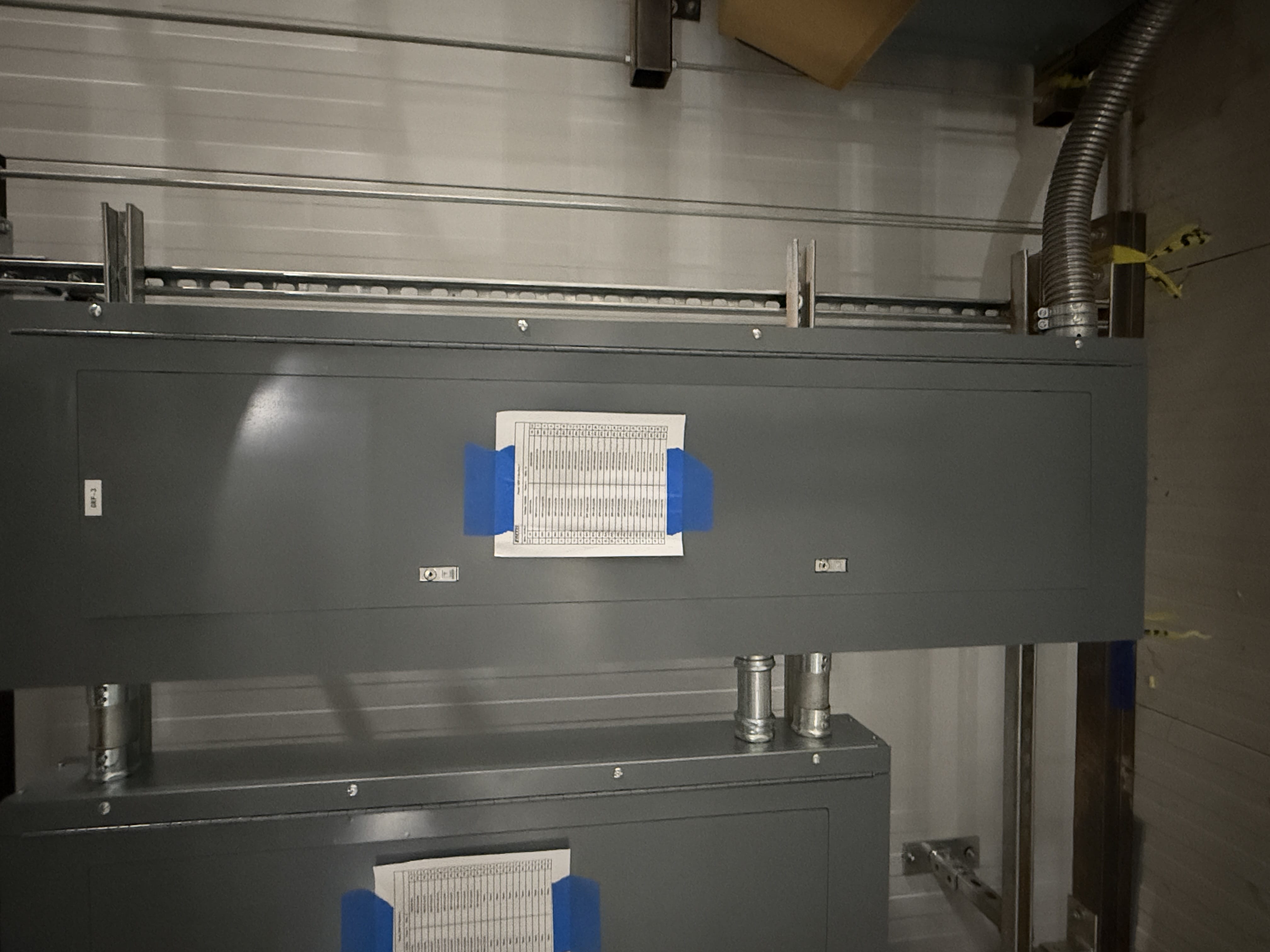 SB7046: Square D Electrical Panelboard, photo 4
