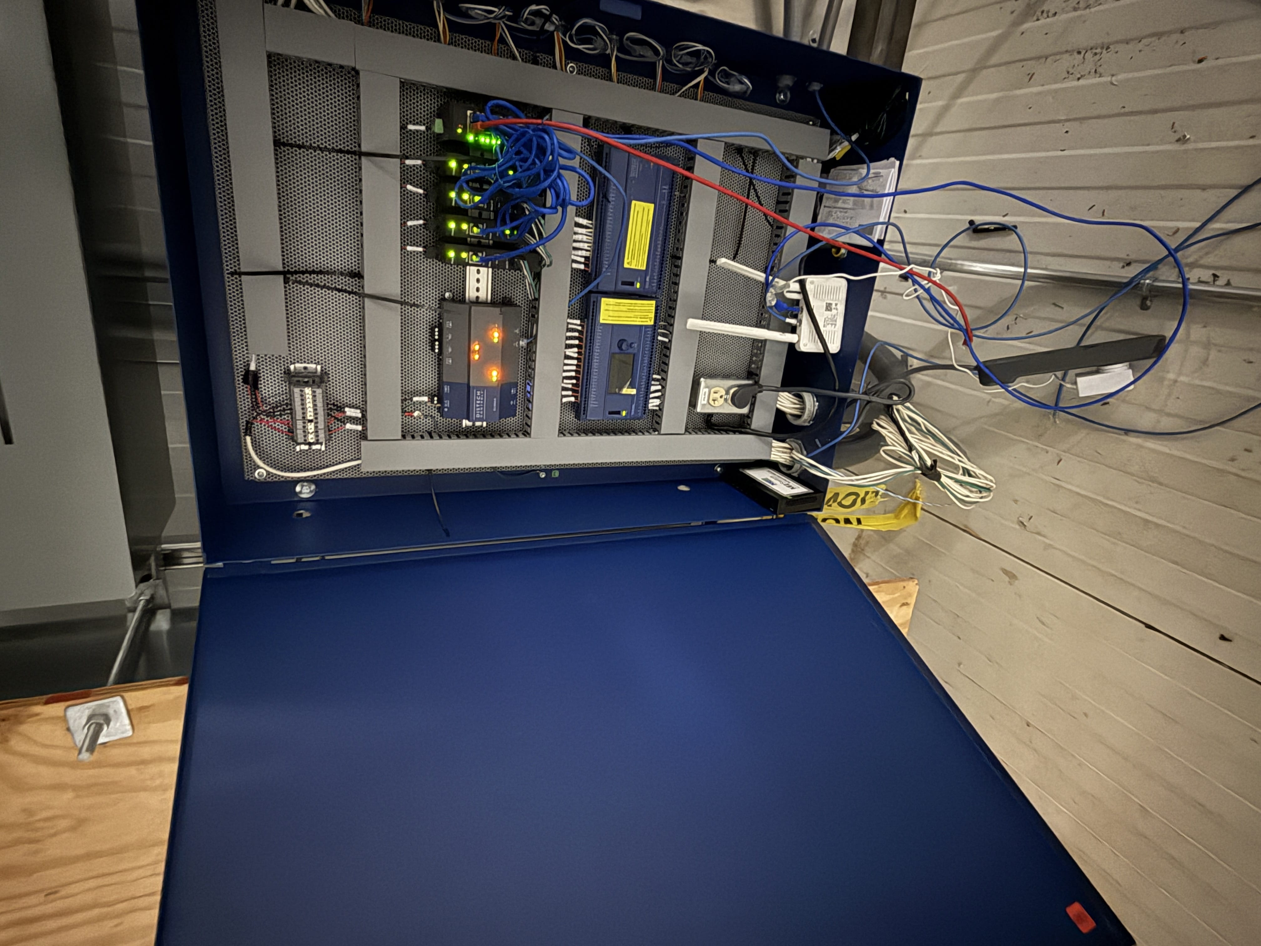 SB7049: Temperature Control Panel #1, photo 5