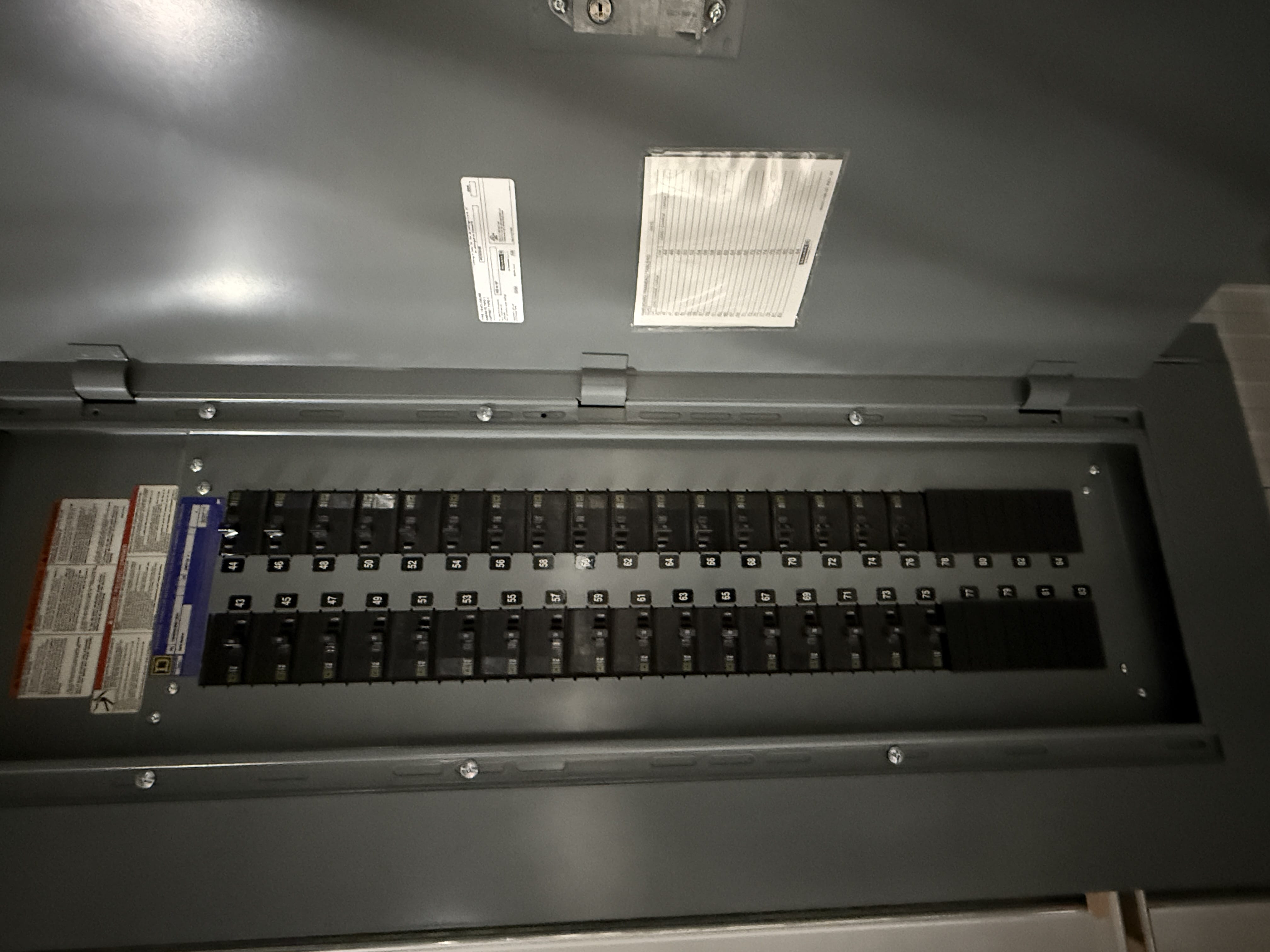 SB7057: Square D Panelboard Section GRL 2, photo 4