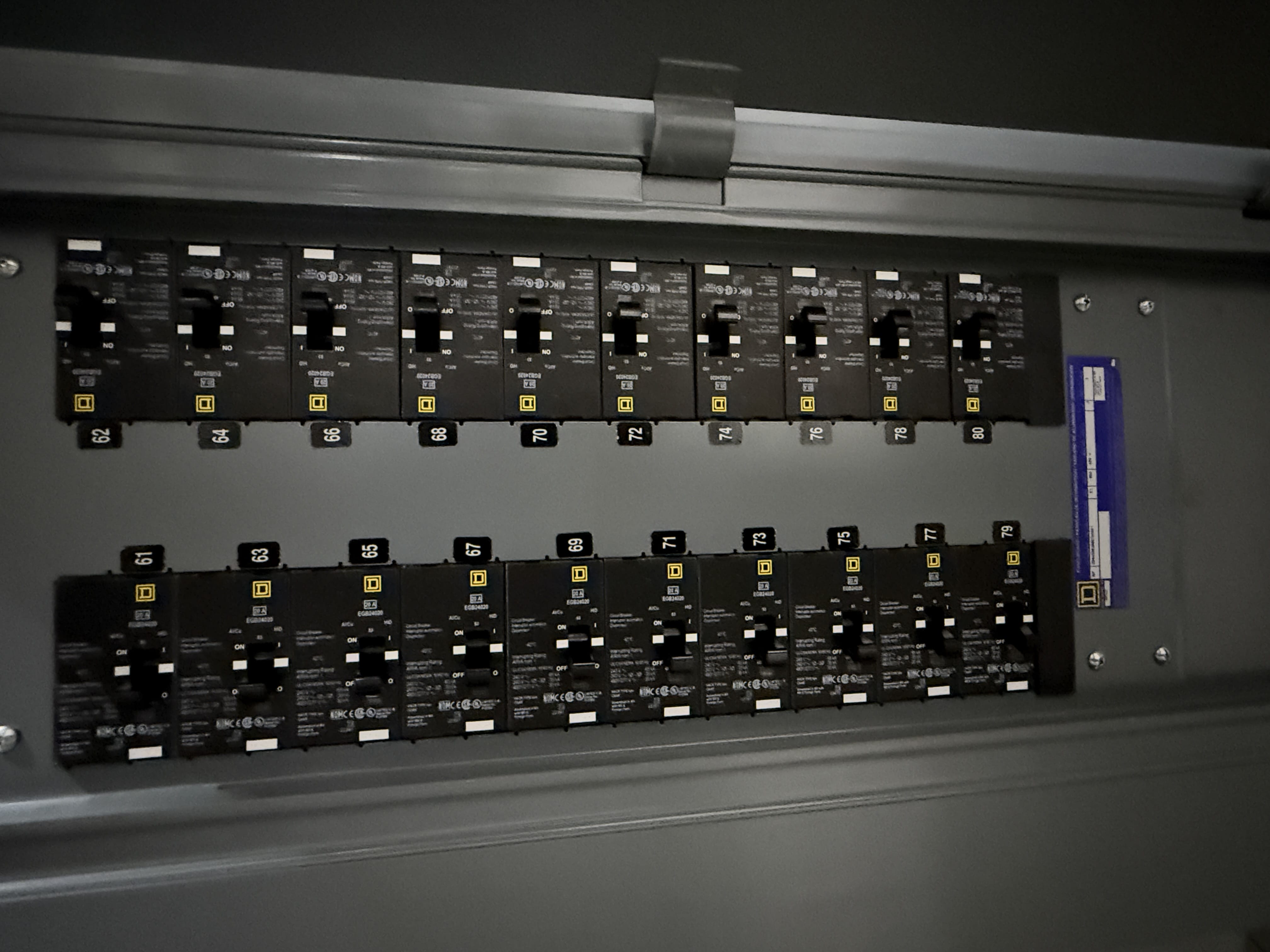 SB7065: Square D Panelboard 480V 800A, photo 4