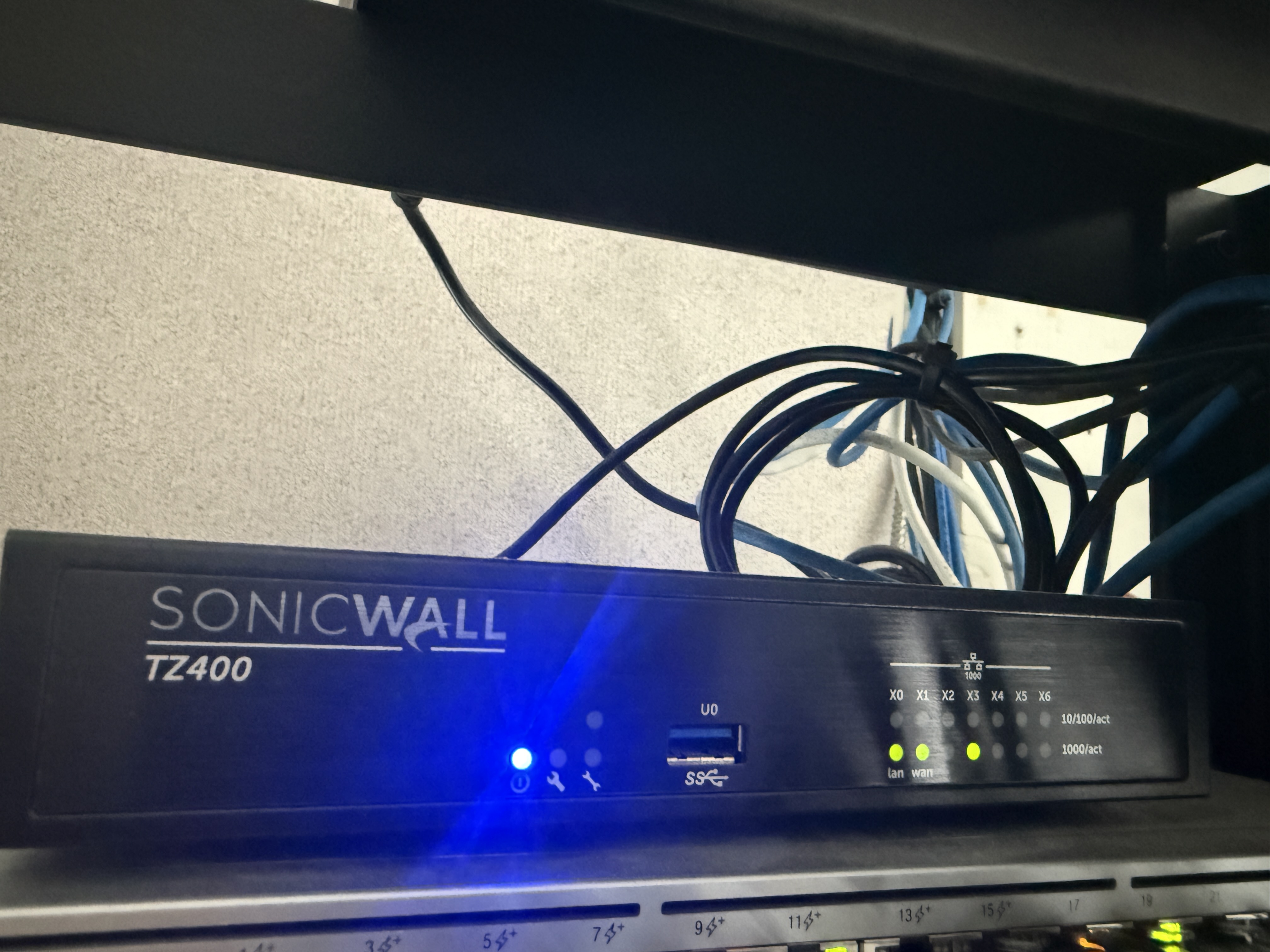 Complete IT Rack System – Servers, Networking, UPS, Workstation & Surveillance (Turnkey Setup), photo 4