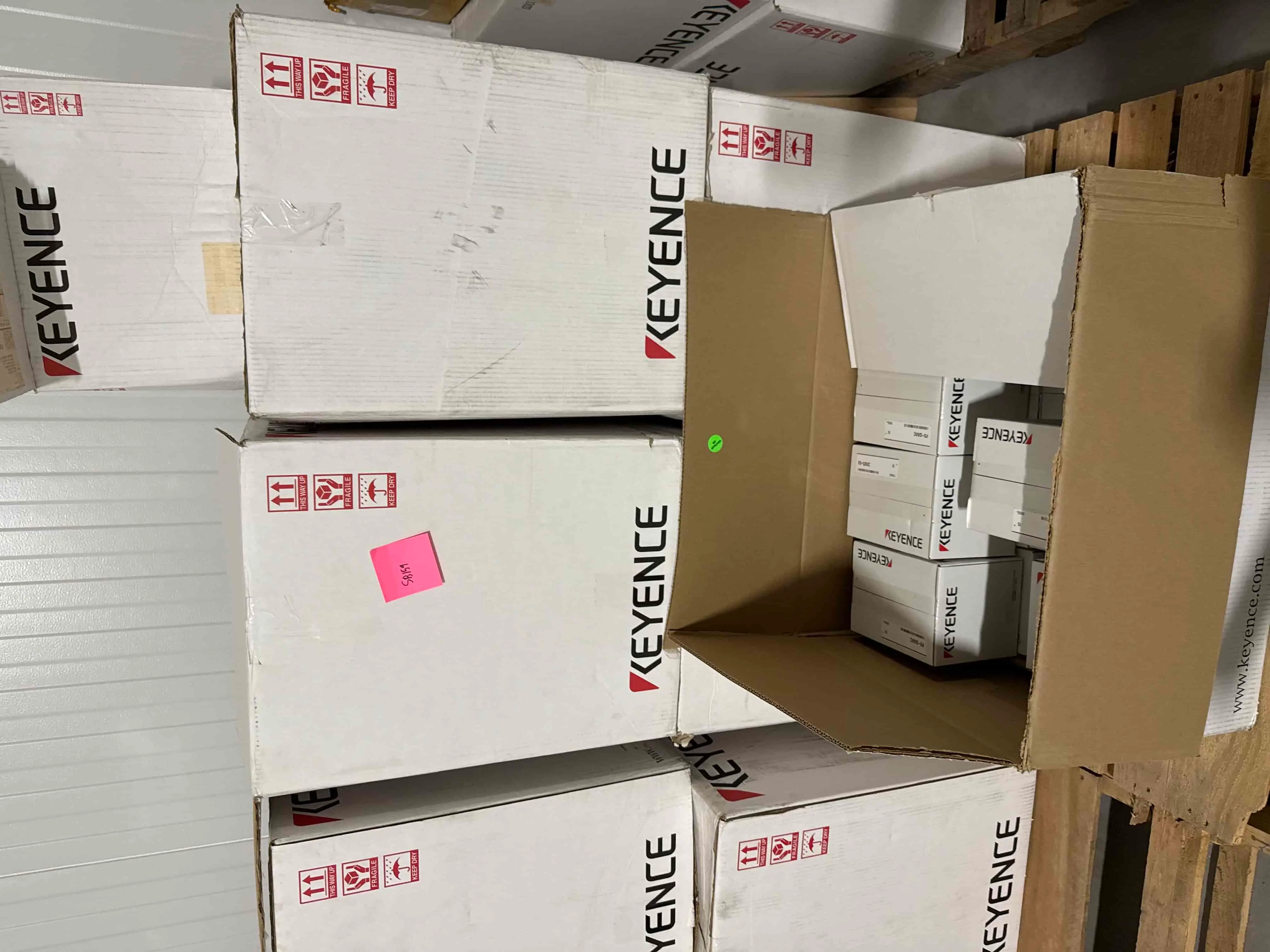 Sb159:  KEYENCE FD-Q50C Clamp-On Ultrasonic Flow Sensors – Factory-Sealed (FD-Q Series, Qty 205 in Contract)