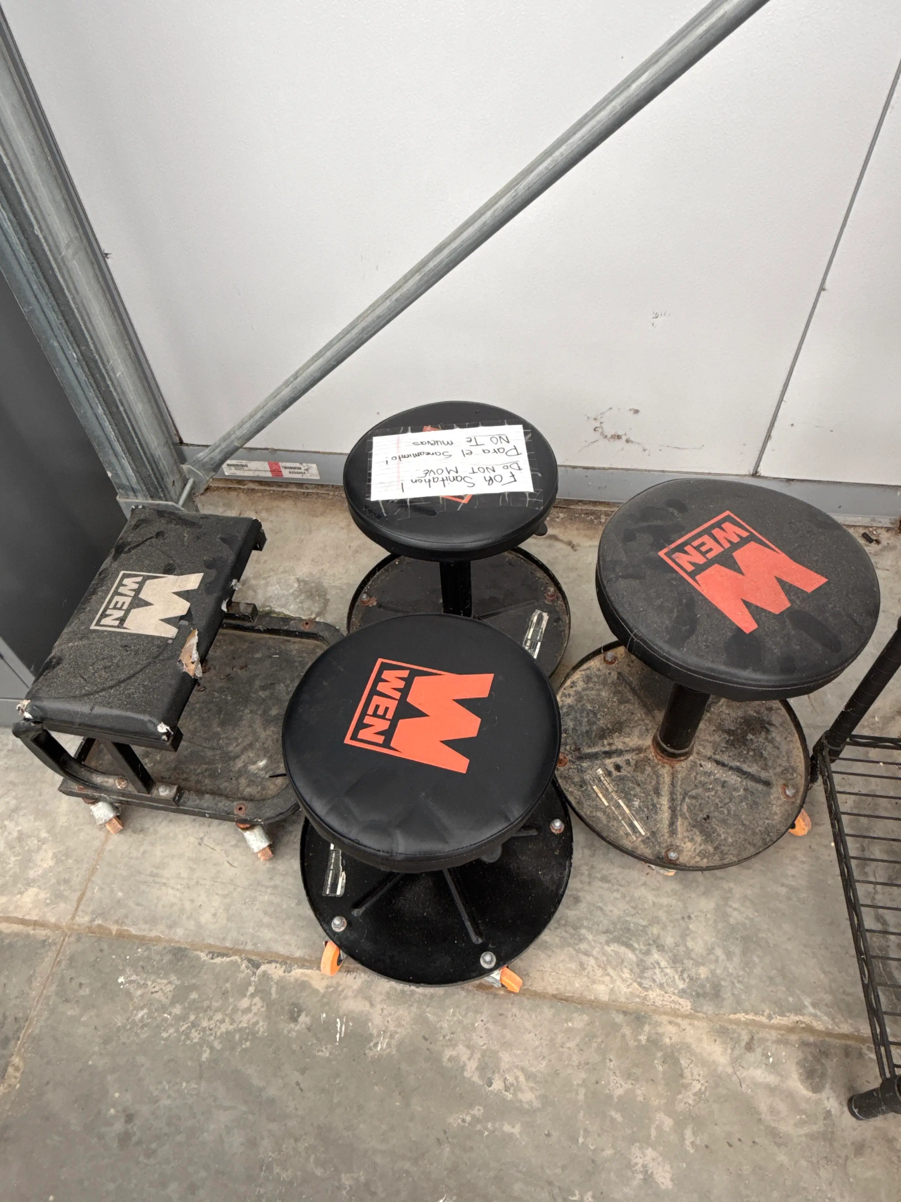 (4) WEN Rolling Shop Seats and Creeper Stool Set