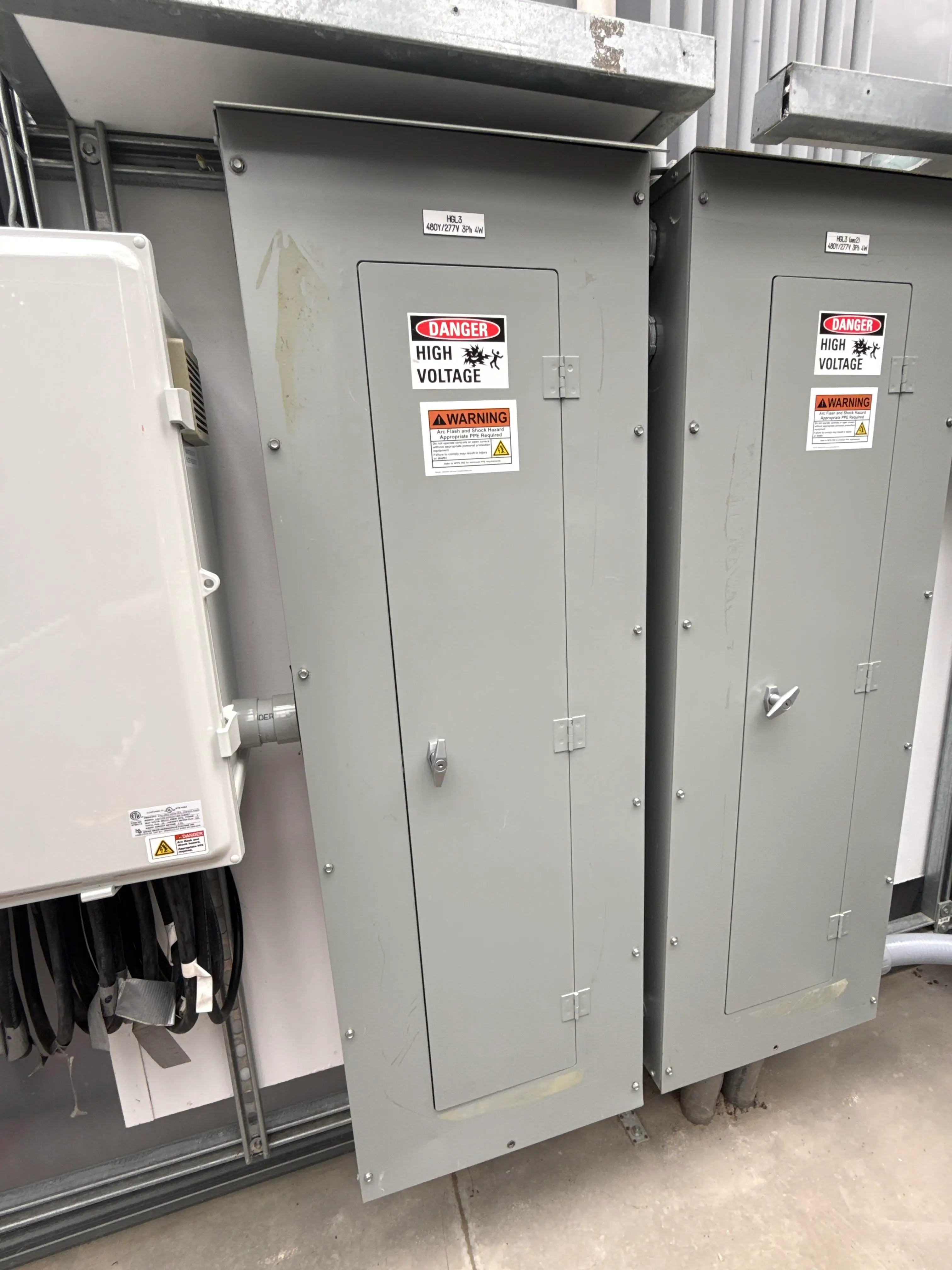 Eaton PRL2A 400A 480Y/277V 84 Circuit 3 Phase Panelboard Type 3R