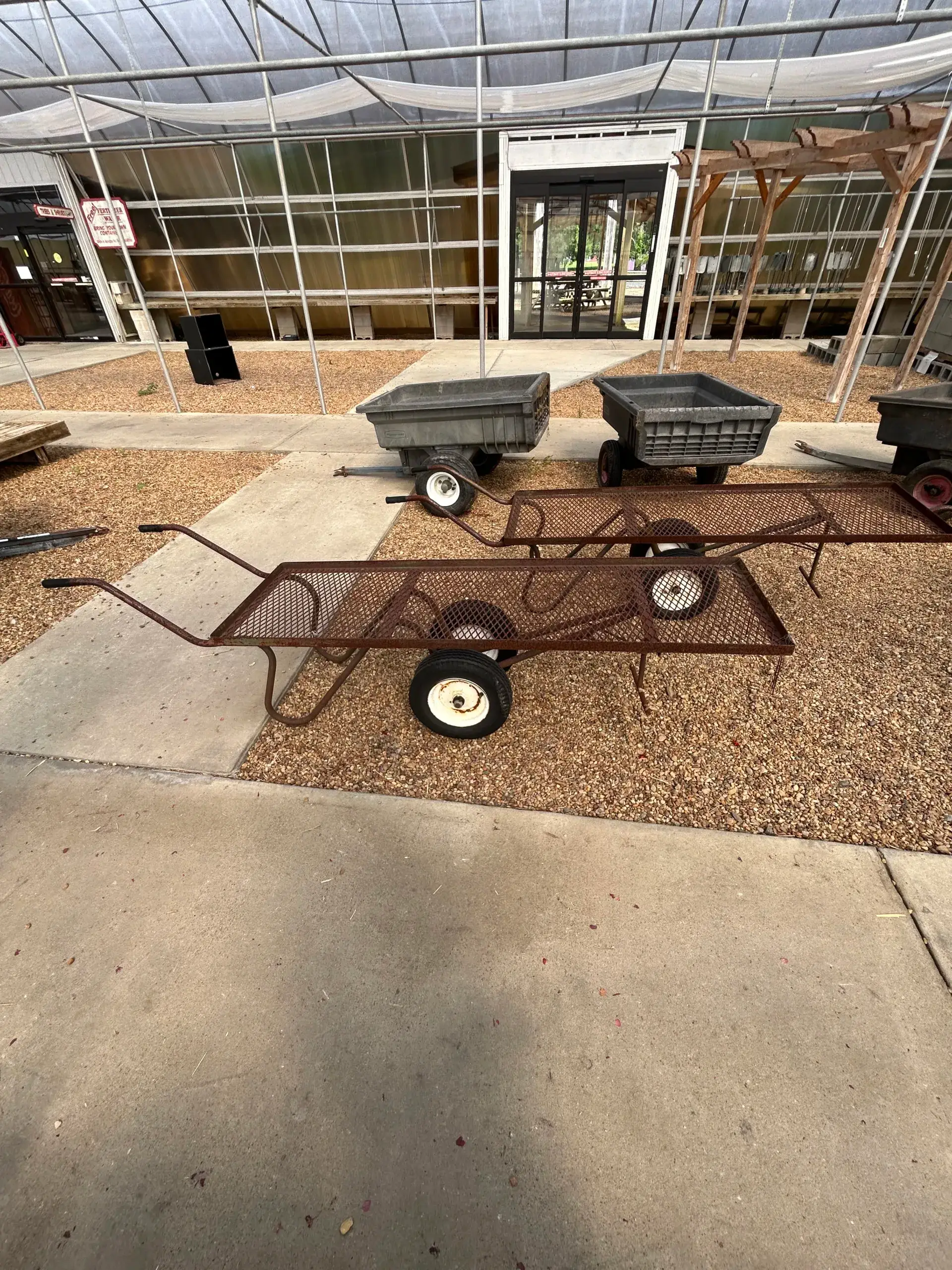 WHITE'S AUCTION LOT 319 - 7 Metal Push Carts with Wire Mesh Flat Top