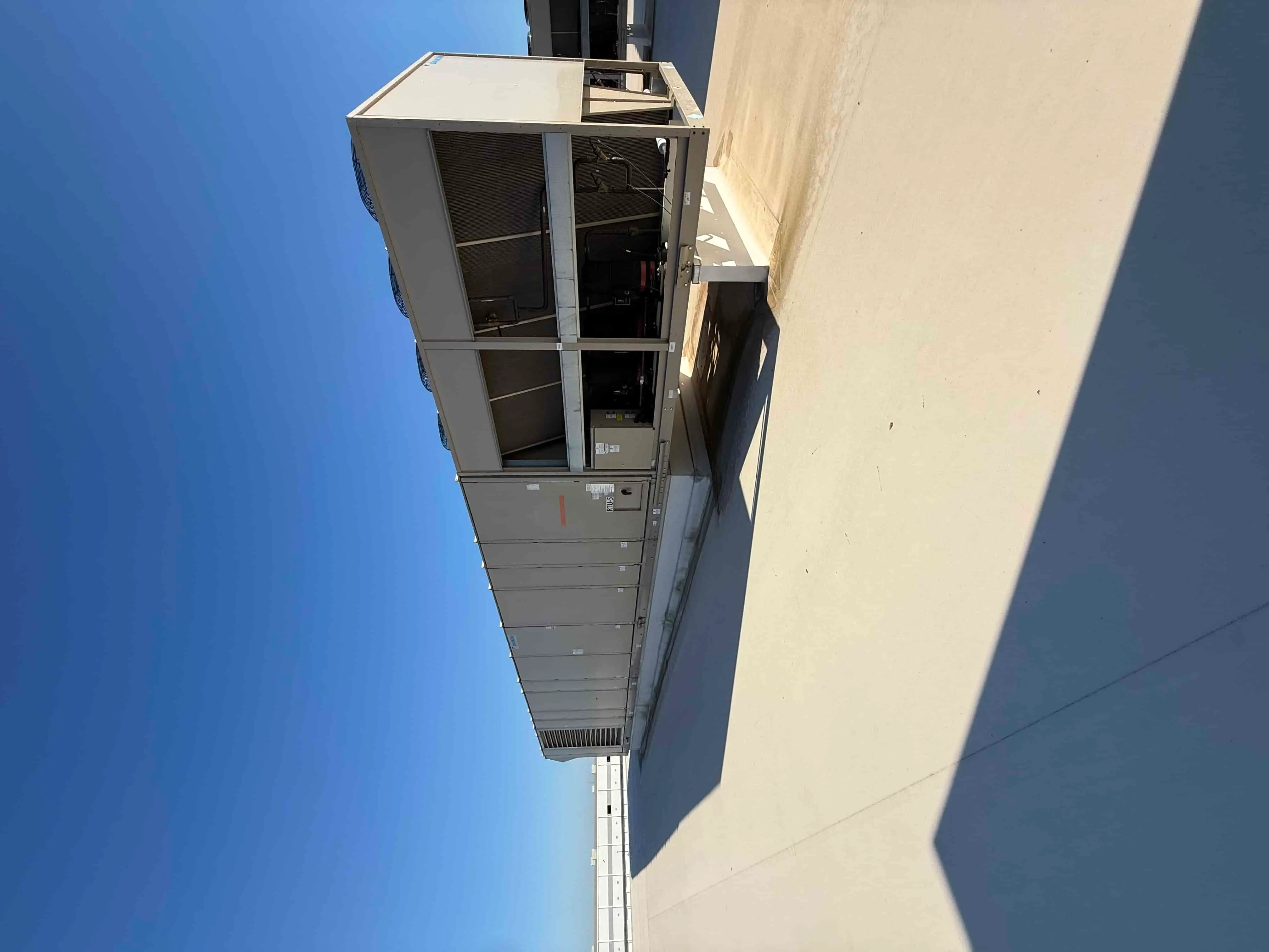 SB6003: RTU-5 – Daikin RPS 130D Rooftop Packaged HVAC Unit, 130 Ton Nominal, ~38,000 CFM Supply Airflow, Air-Cooled DX Package
