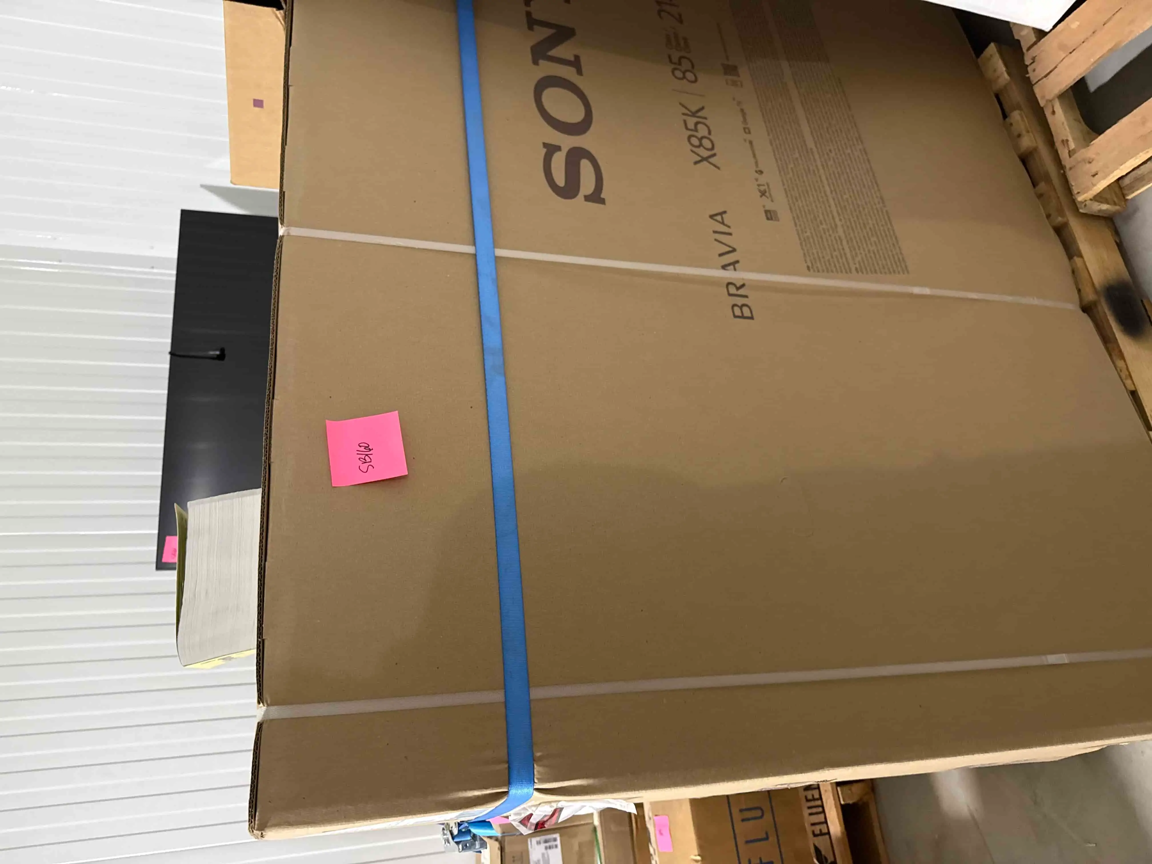 SB160: QTY. 6 Sony Bravia X85K 85-inch Televisions (Cartons) - Equipment