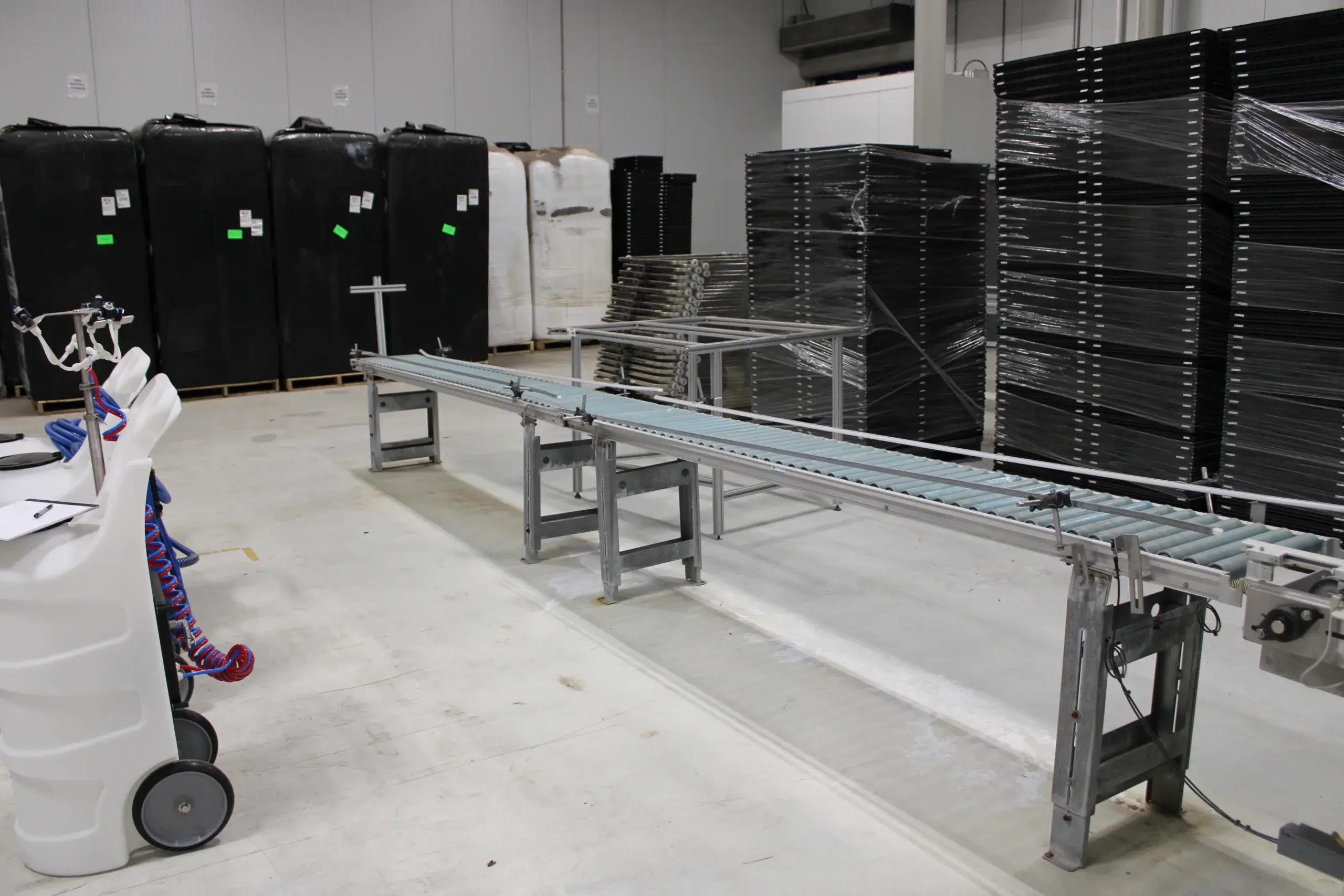 FIFTH SEASON AUCTION LOT 4 - Martin Stoltze conveyor lines (varying lengths)