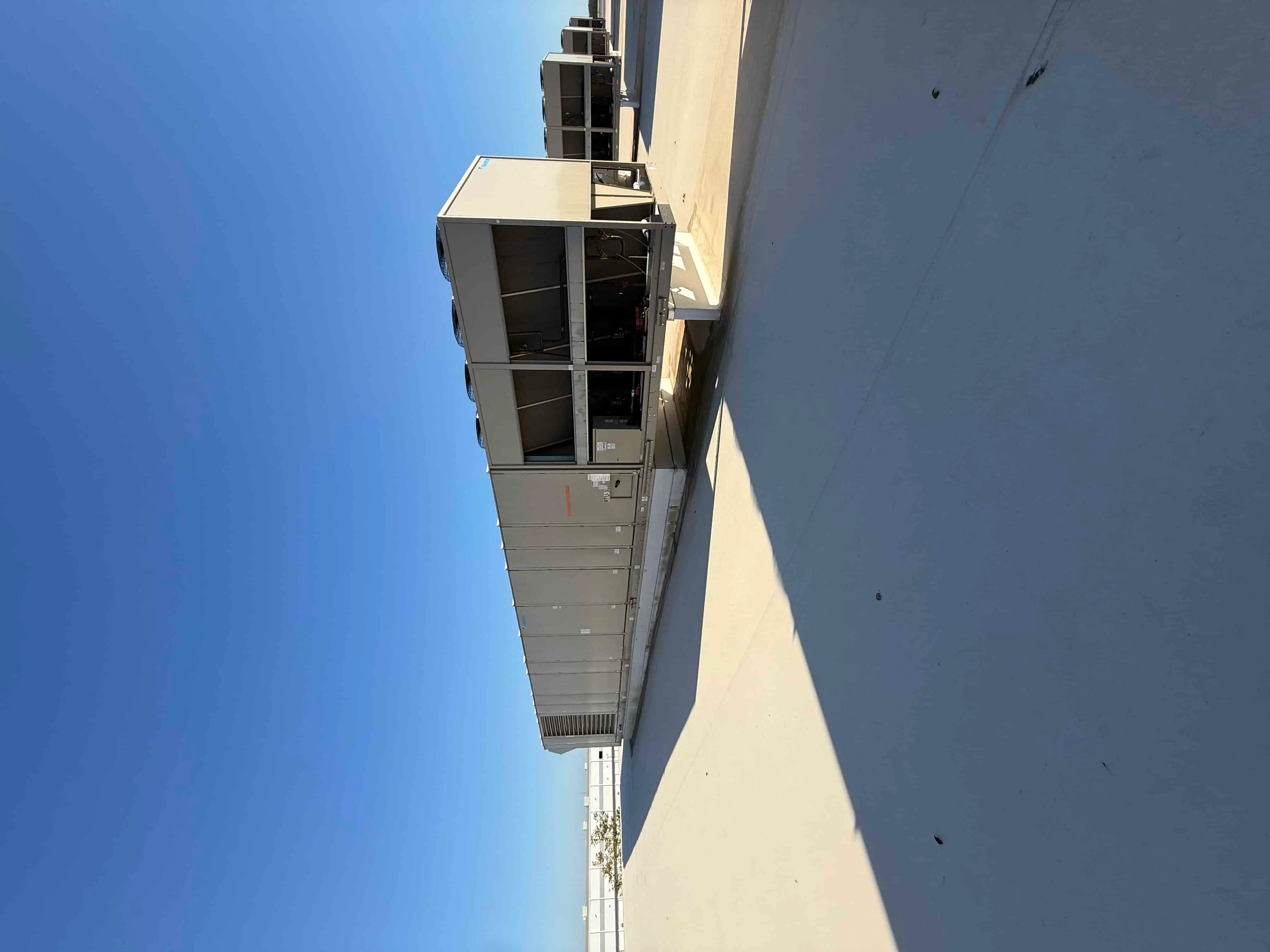 SB6001: RTU-3 – Daikin RPS 130D Rooftop Packaged HVAC Unit, 130 Ton Nominal, ~38,000 CFM Supply Airflow, Air-Cooled DX Package