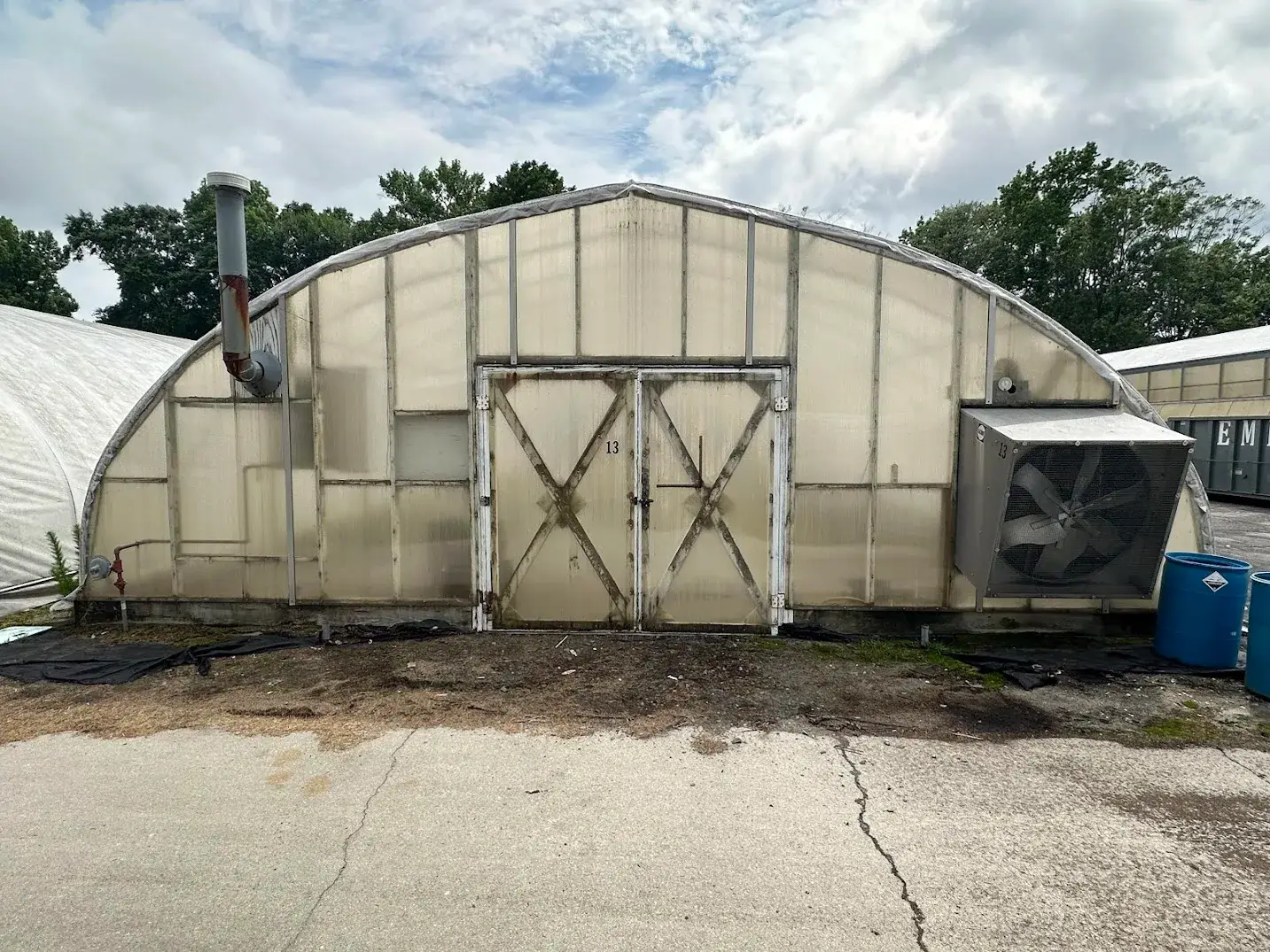 WHITE'S AUCTION LOT 28 - CF13 - X.S. Smith 30' x 96' Criterion Quonset Hoop Cold Frame Greenhouse