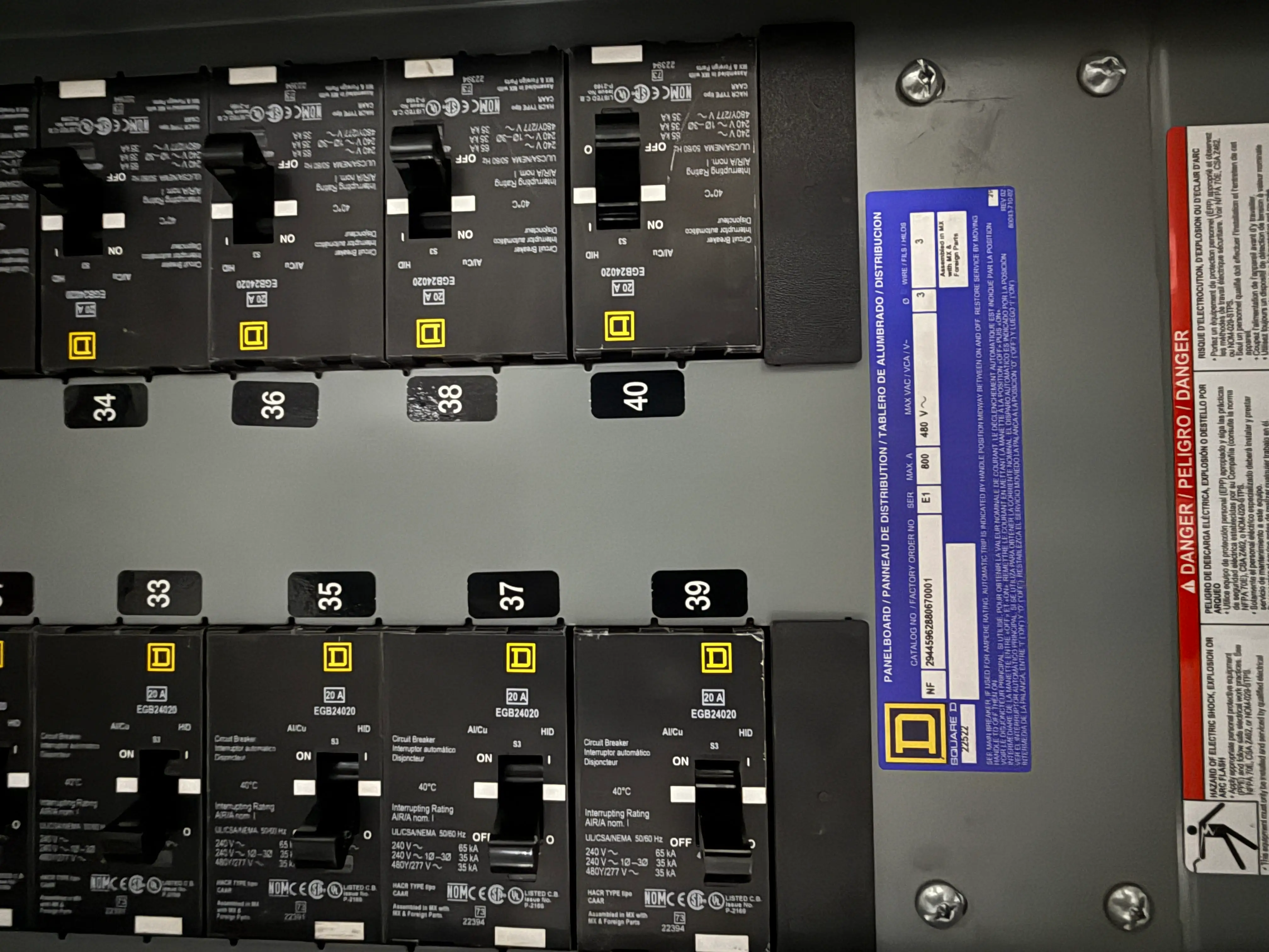 SB7043: Industrial Electrical Panelboard Cabinet Enclosure