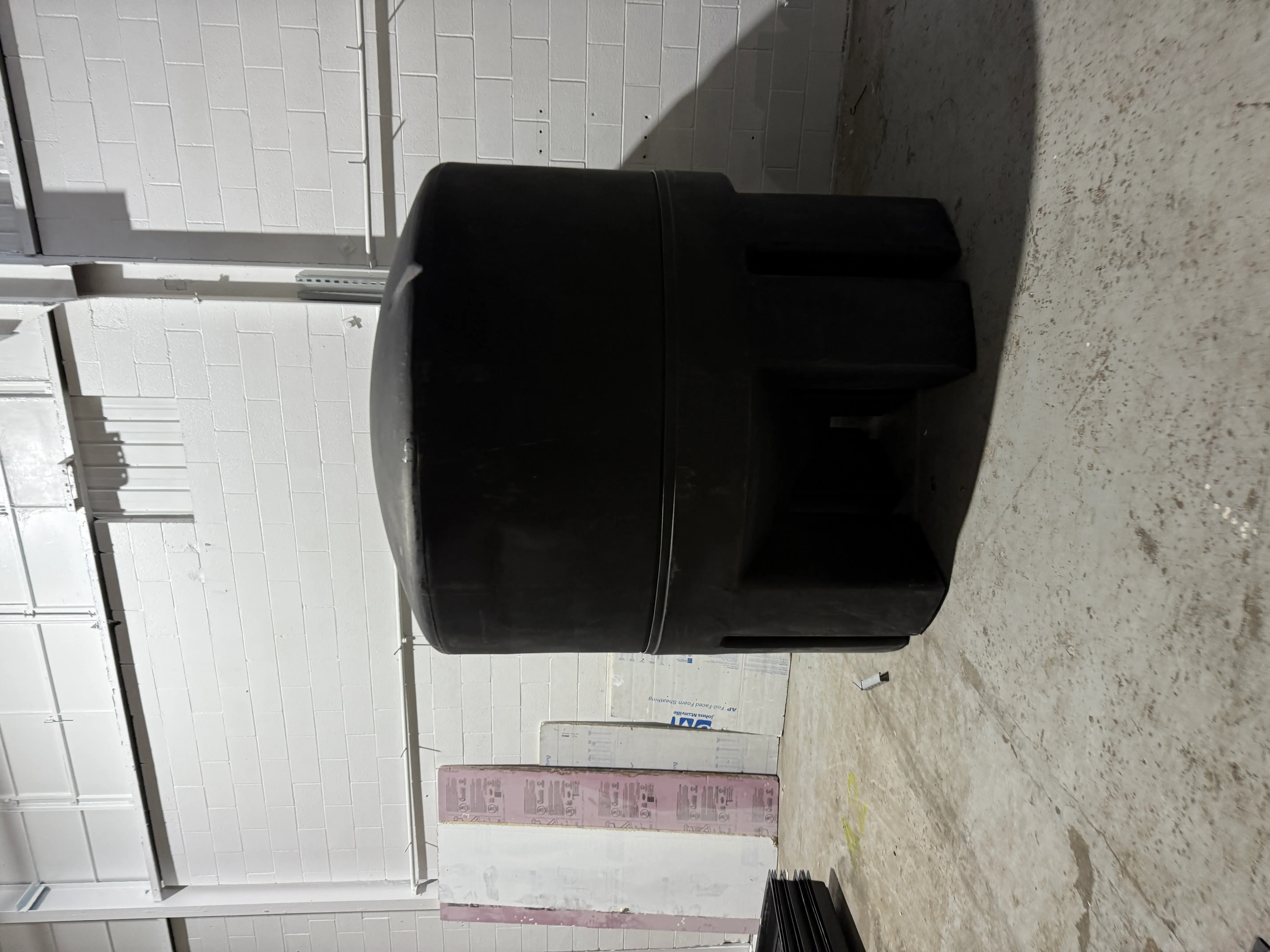 Kentucky Tank 1600 Gallon Poly Storage Tank Heavy Duty Plastic
