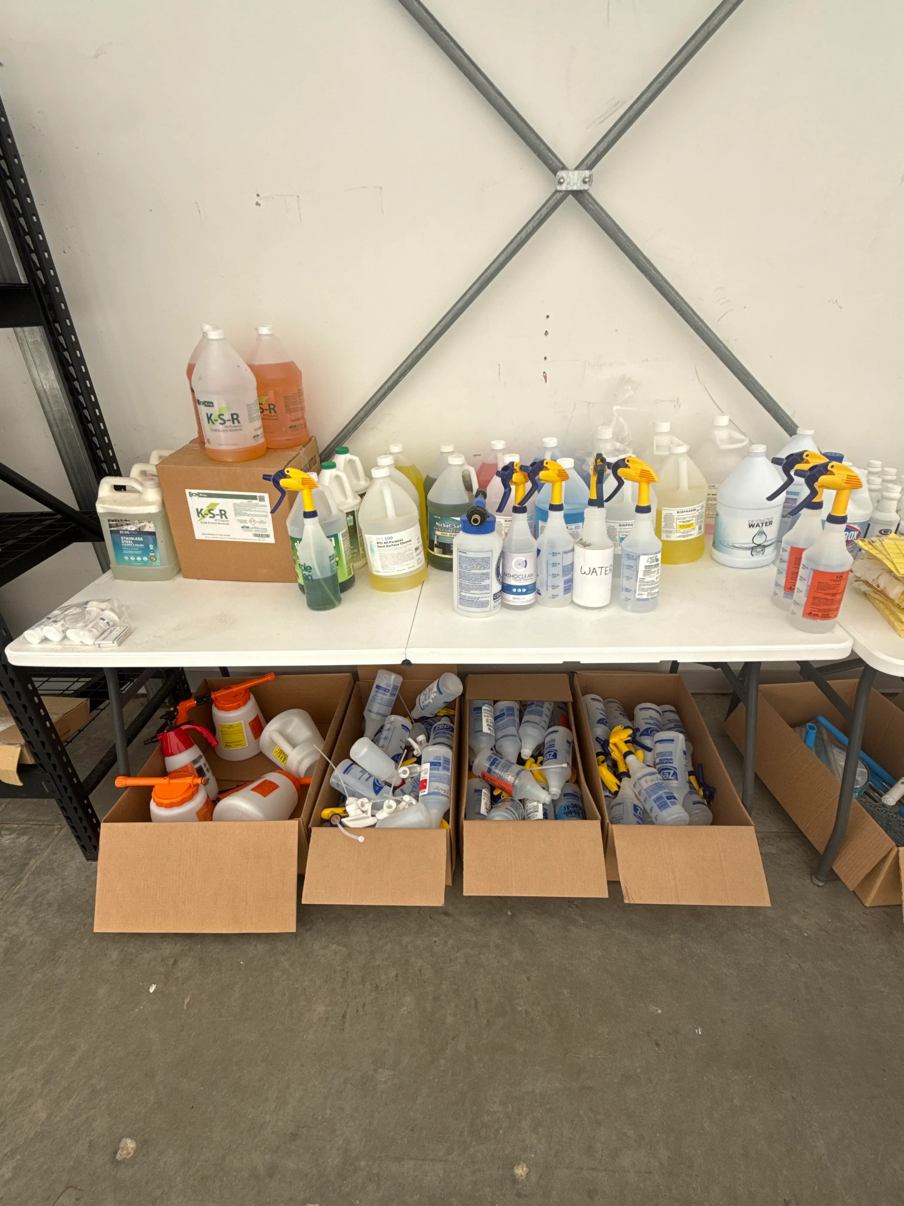 Bulk Lot Chemical Sprayers, Bottles, Cleaning Chemicals & Pump Dispensers