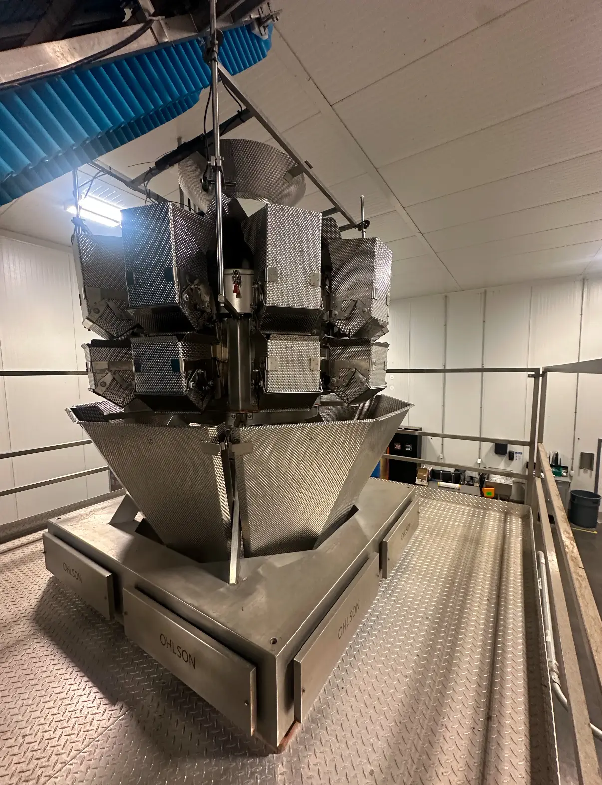 2018 Ohlson Vertical Packaging System with Multihead Weigher and Incline Conveyor
