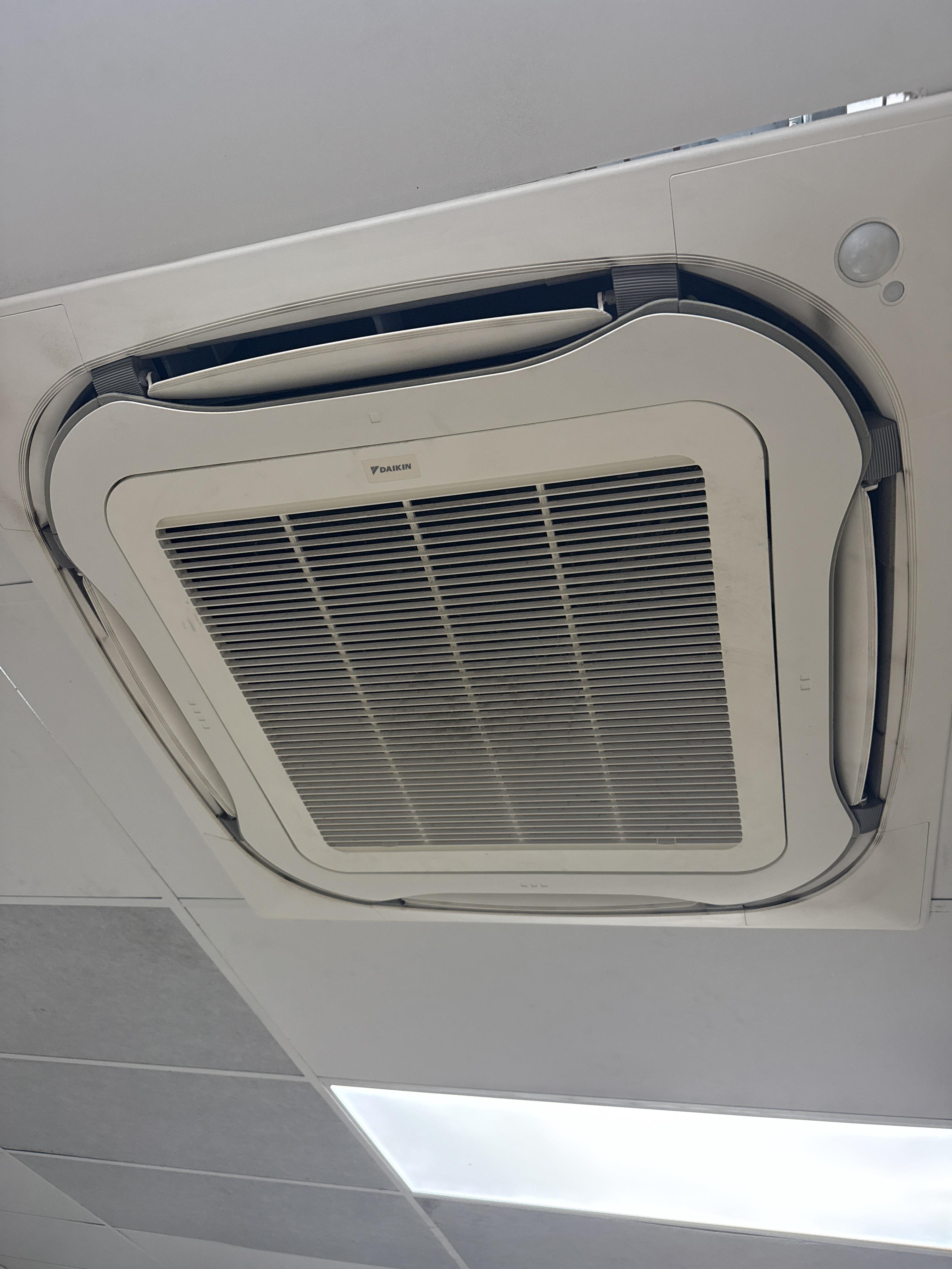 Daikin 3 Ton Ceiling Cassette Heat Pump System, RXSQ36TAVJUA with Indoor Cassette, photo 3