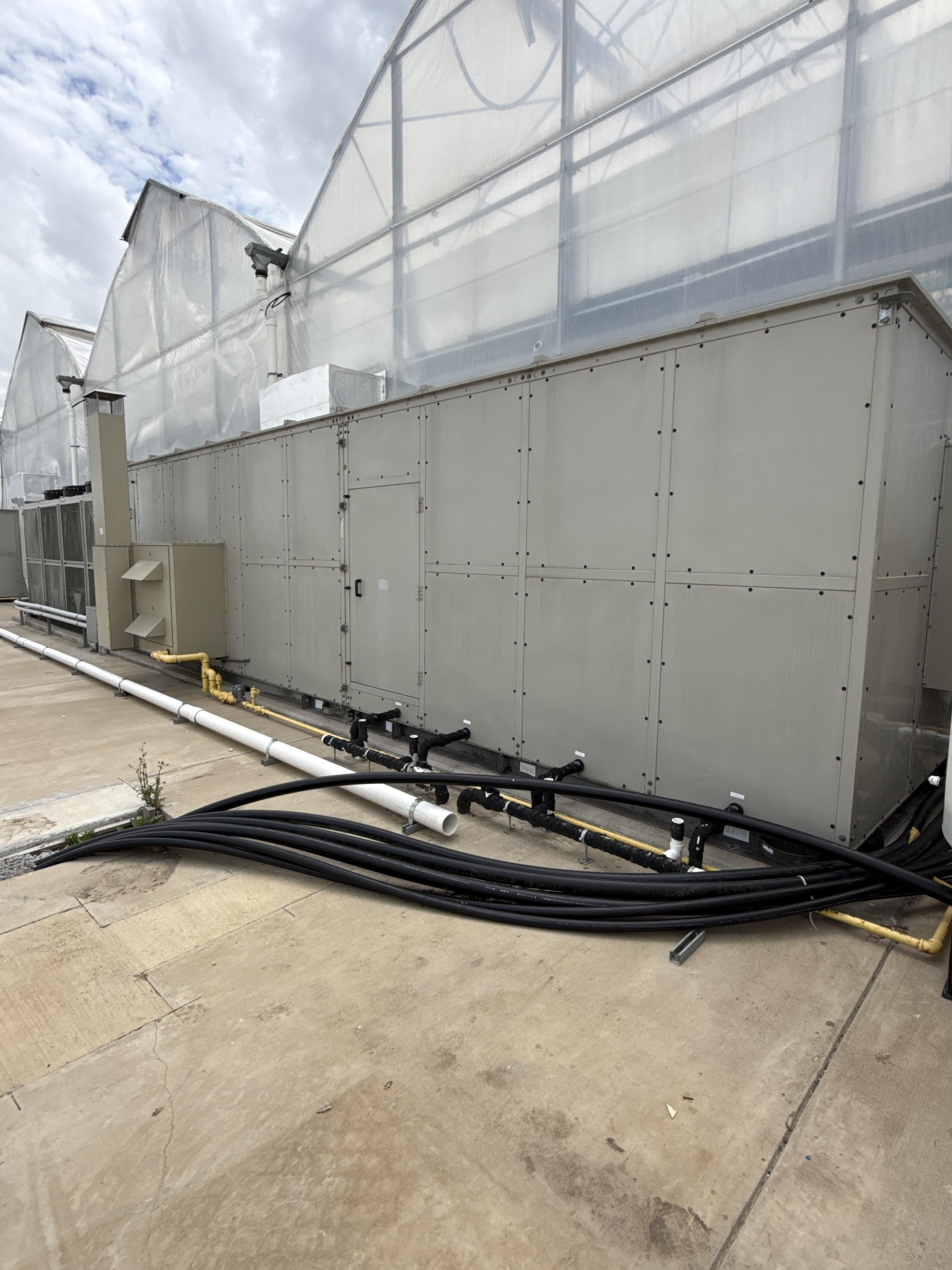 Dunham Bush ACPSJ130 Falcon Series Rooftop HVAC Unit, 130 Ton, 480V, R410A, Natural Gas Heat, photo 3