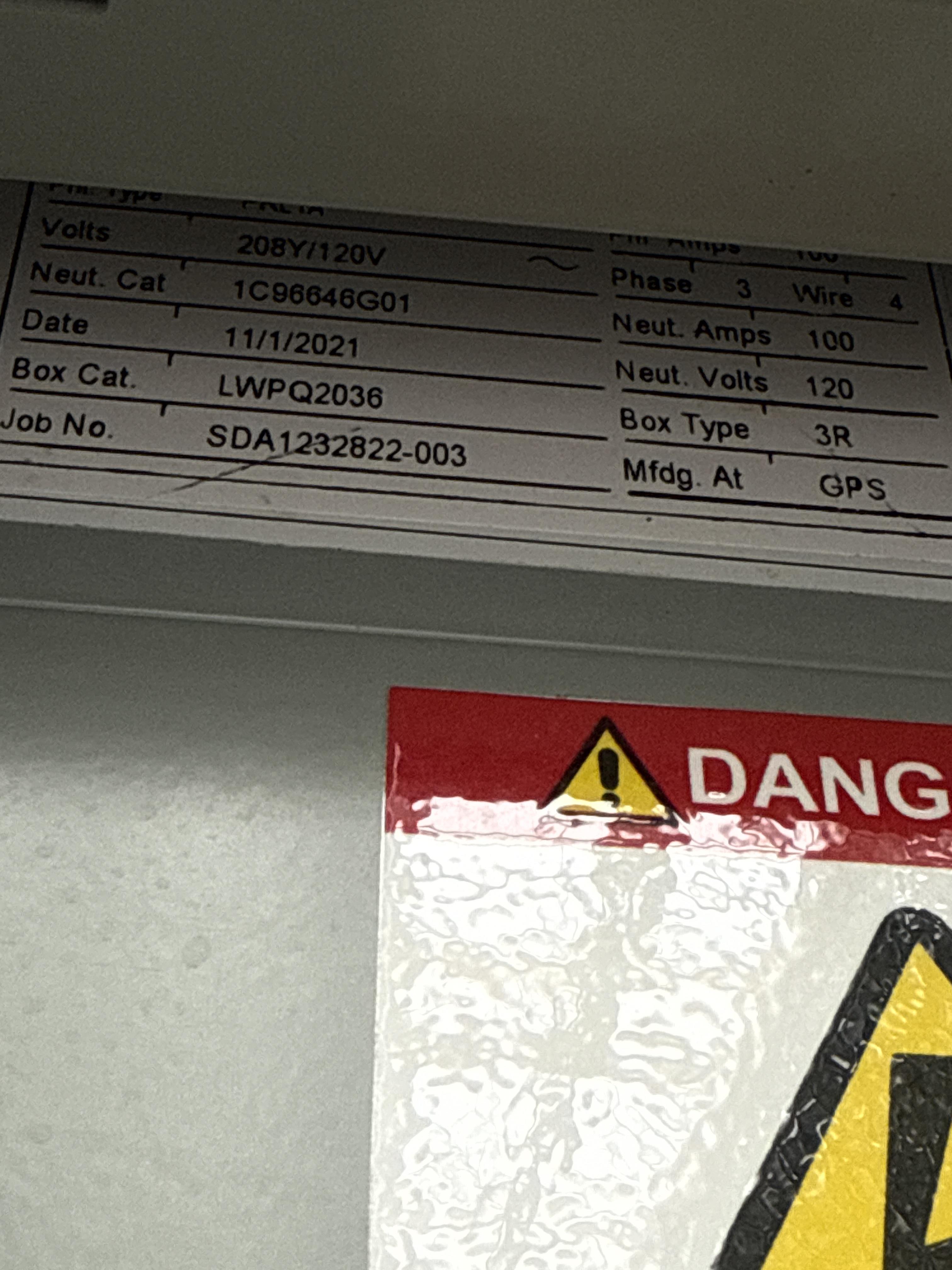 Eaton 100A Panelboard 208Y/120V 3 Phase 4 Wire with Main Breaker PRL1A, photo 3