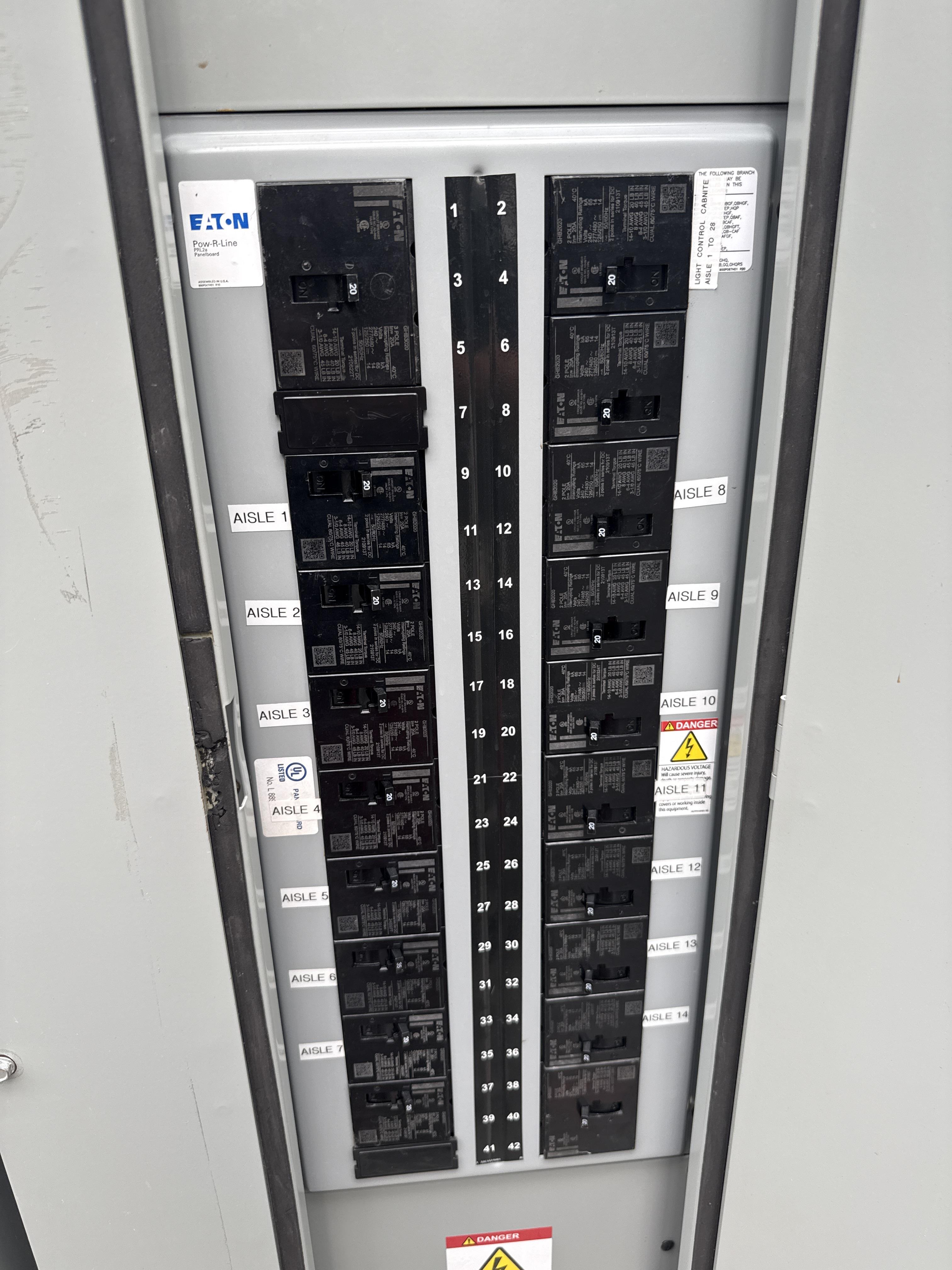 Eaton PRL2A 400A 480Y/277V 42 Circuit 3 Phase Panelboard Type 3R, photo 3