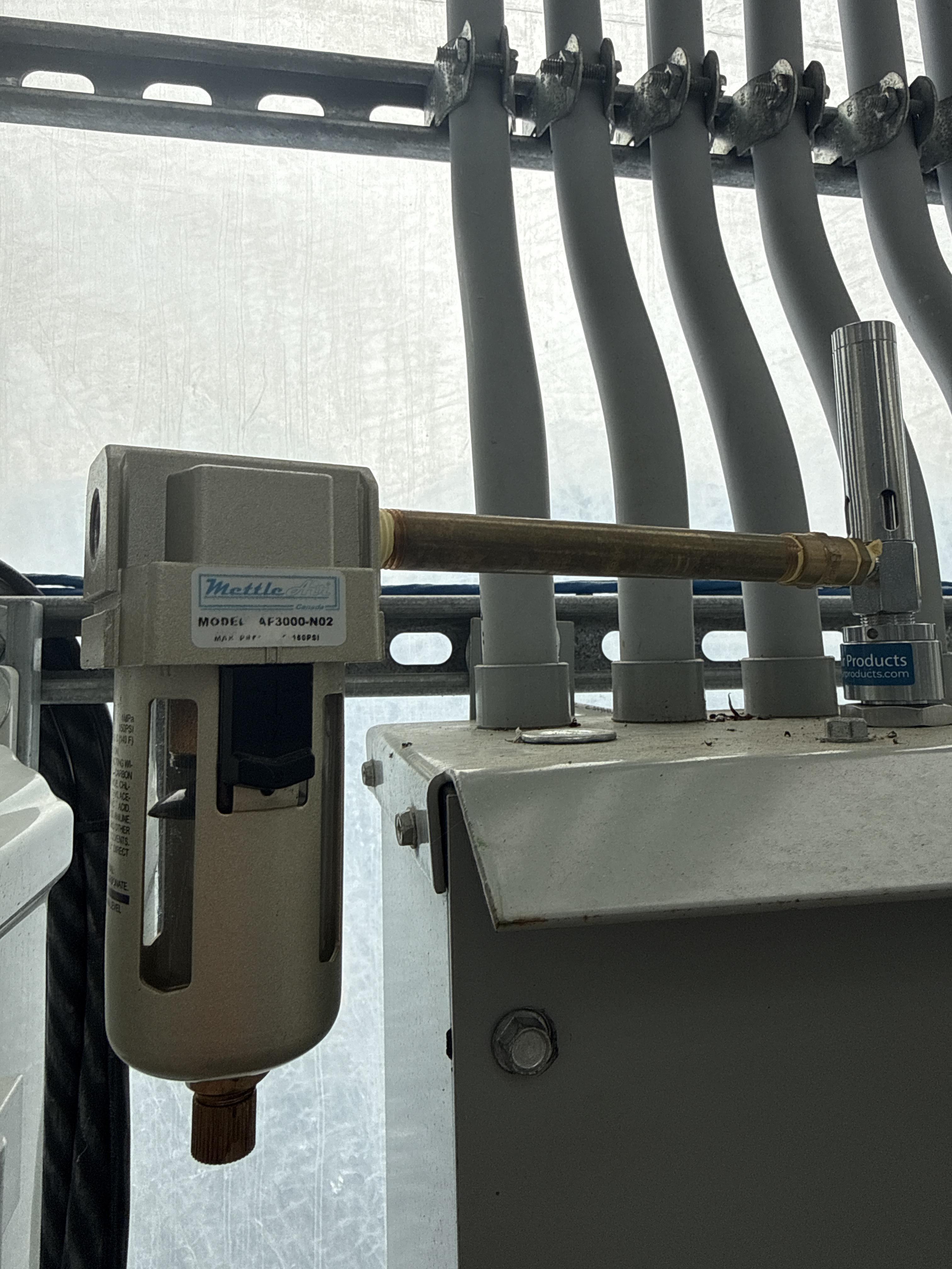 Eaton PRL2A 400A Panelboard 480Y/277V 3 Phase 4 Wire with Breakers, photo 4