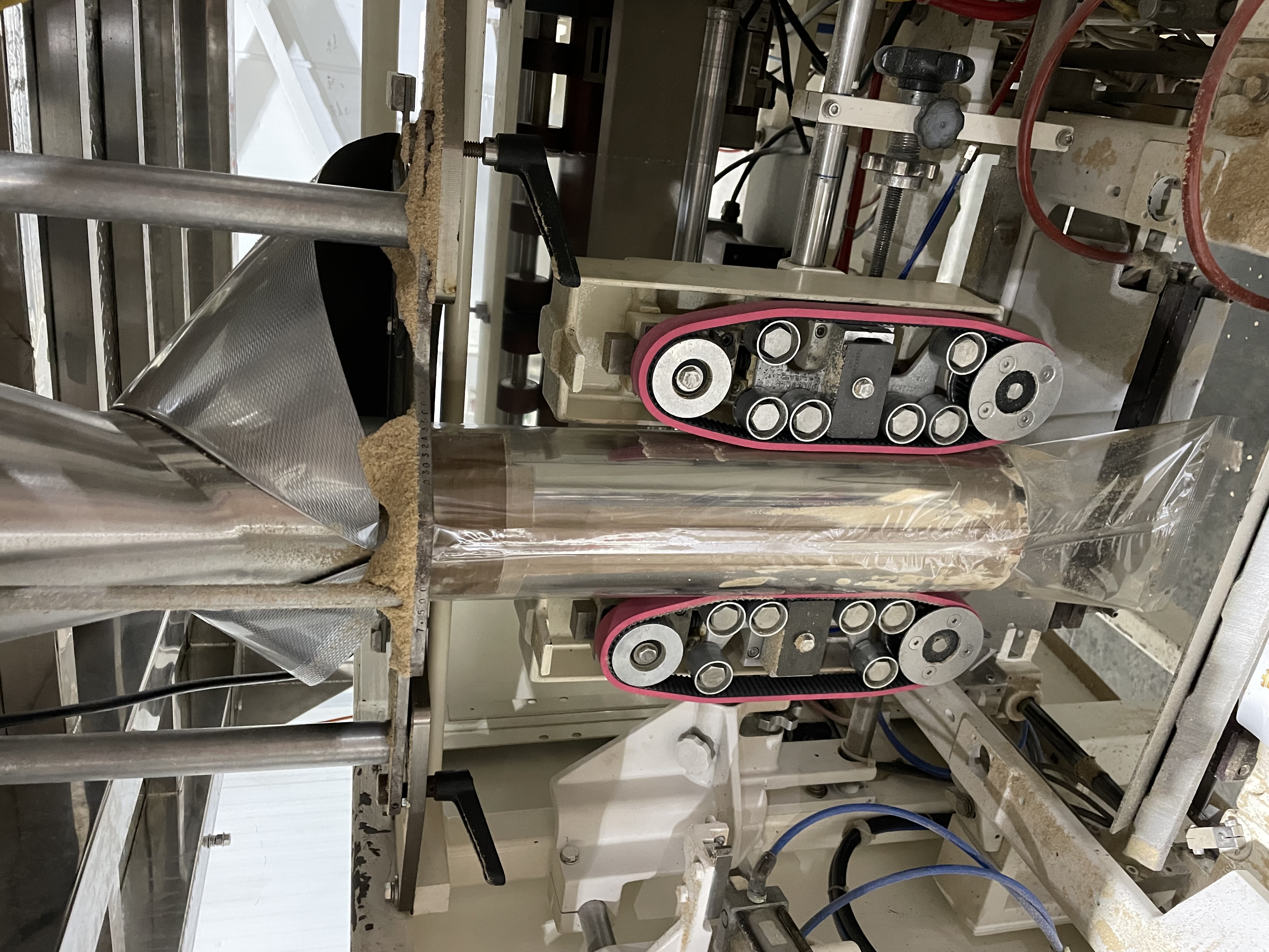 Hayssen 12-16HR VFFS Packaging Line - Complete System with Conveyor & Printer, photo 5