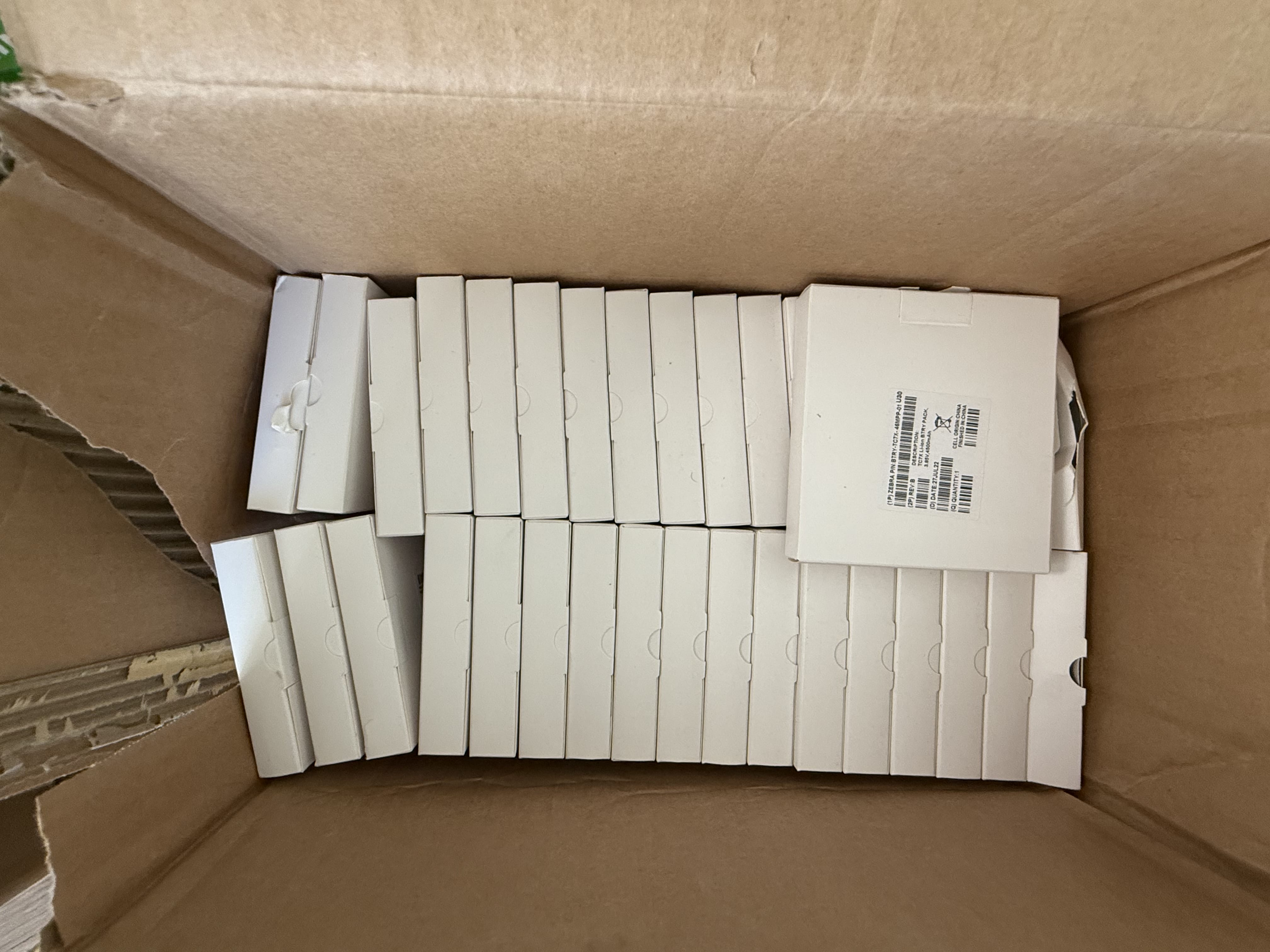 SB32: Zebra TC21/TC26 Mobile Scanners, Multi-Bay Charging Cradles & Accessories – Lot of Handheld Devices, New & Used Mix, photo 7