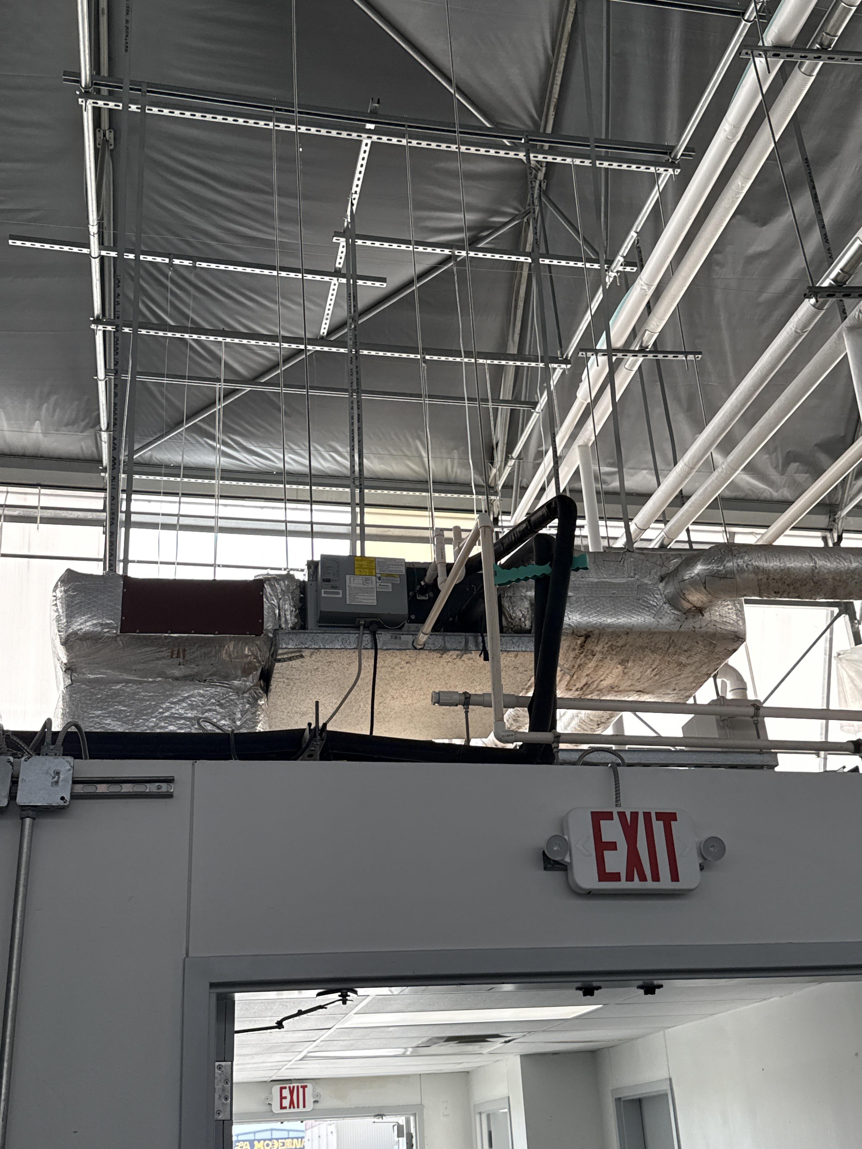 Johnson Controls 22,000 BTU Split HVAC System with Ducted Air Handler and Outdoor Condenser, photo 3
