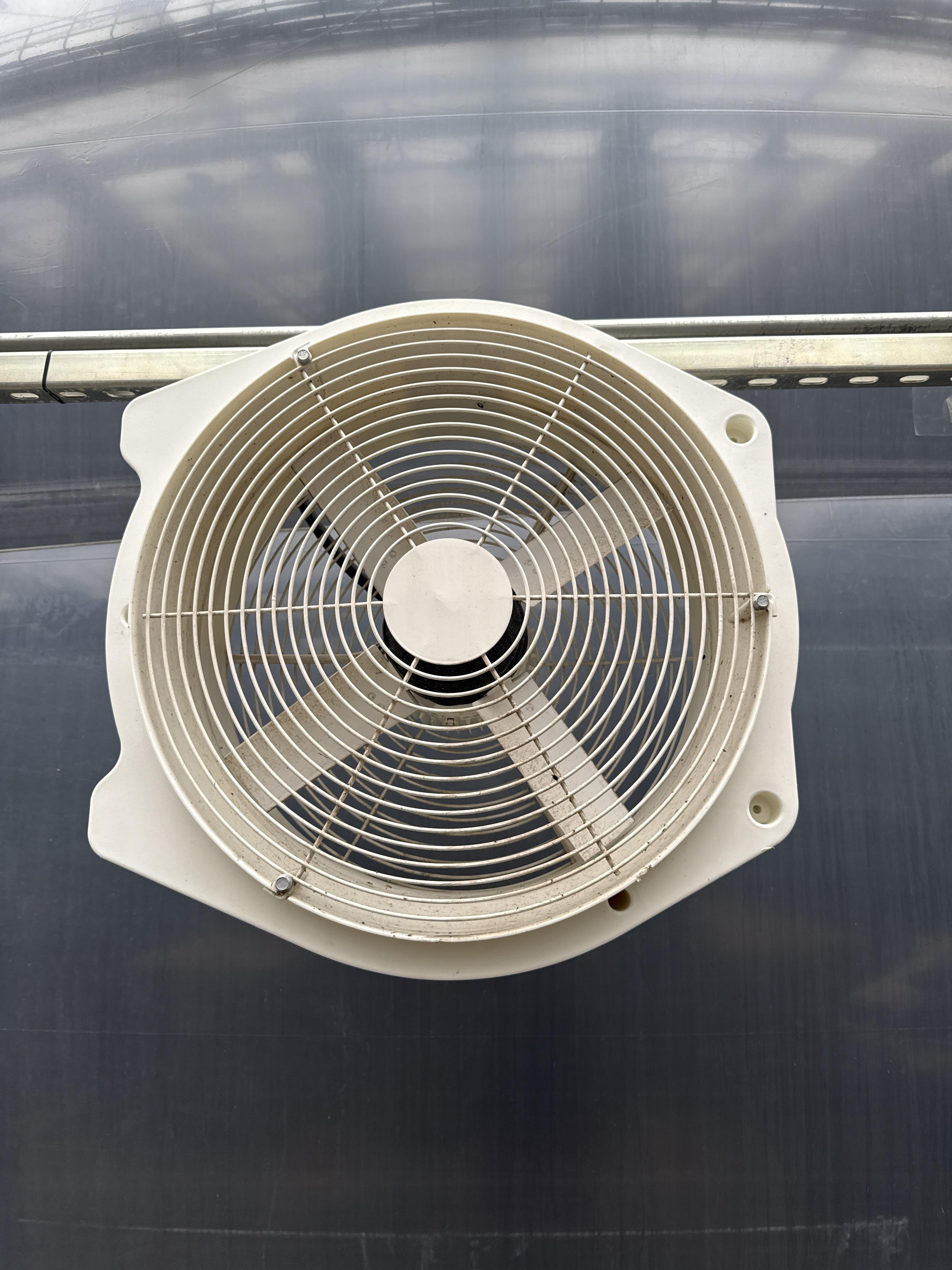 Lot of 42 Vostermans Multifan Greenhouse Circulation Fans with Mounting Hardware, photo 2