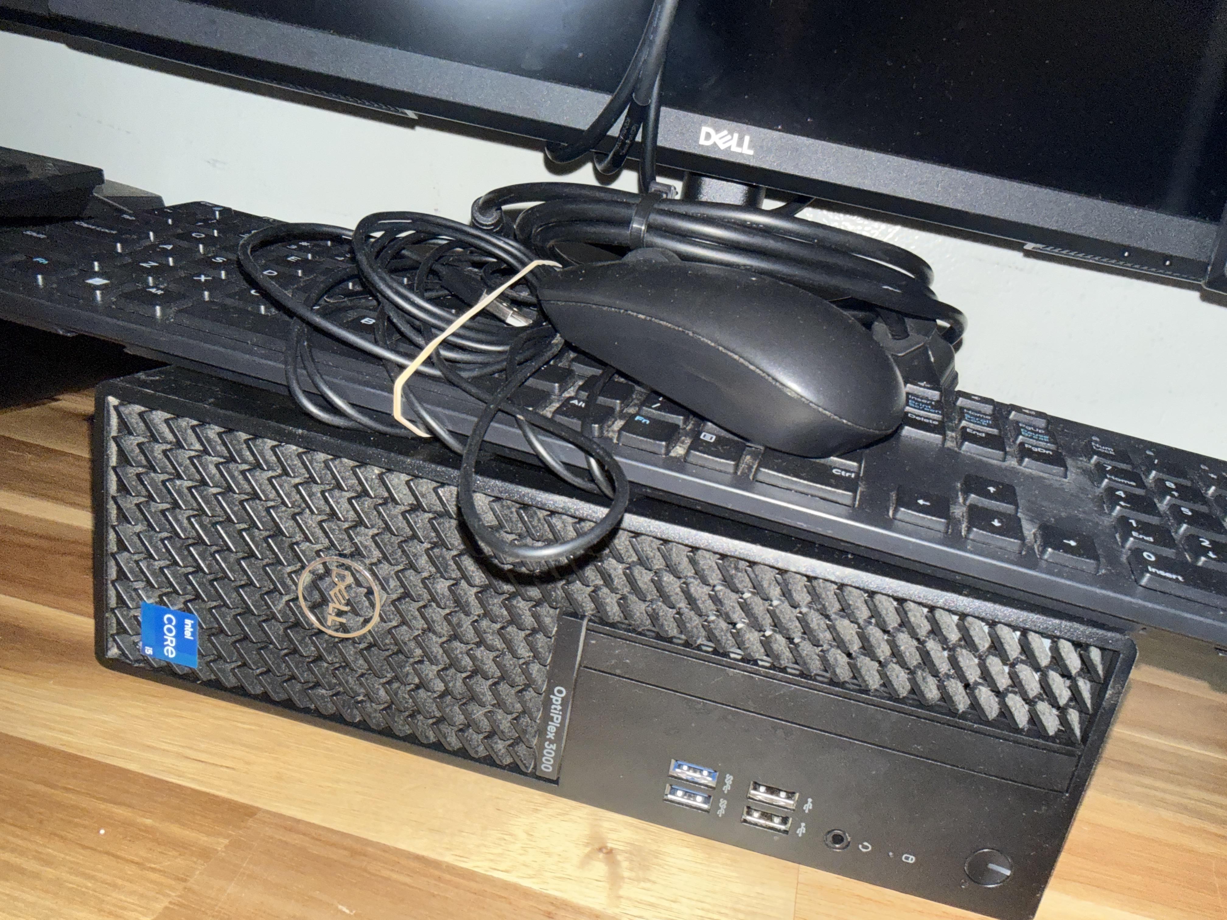 Lot of 6 Computer Workstations Including HP All in One PC & Dell Desktops, photo 2