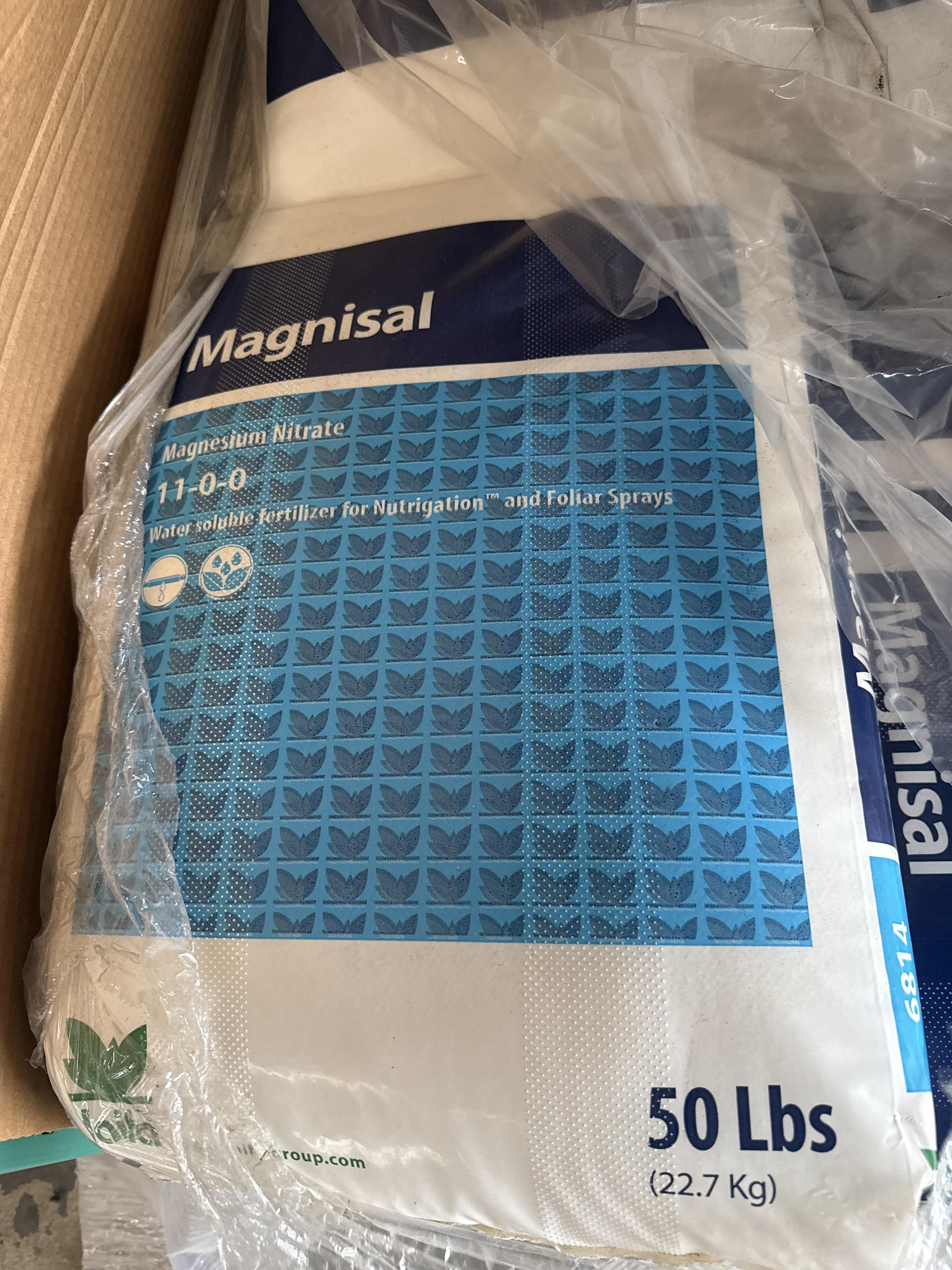 Nearly Full Pallet of Haifa Magnisal Magnesium Nitrate Fertilizer – Approx. 38 Bags, photo 2