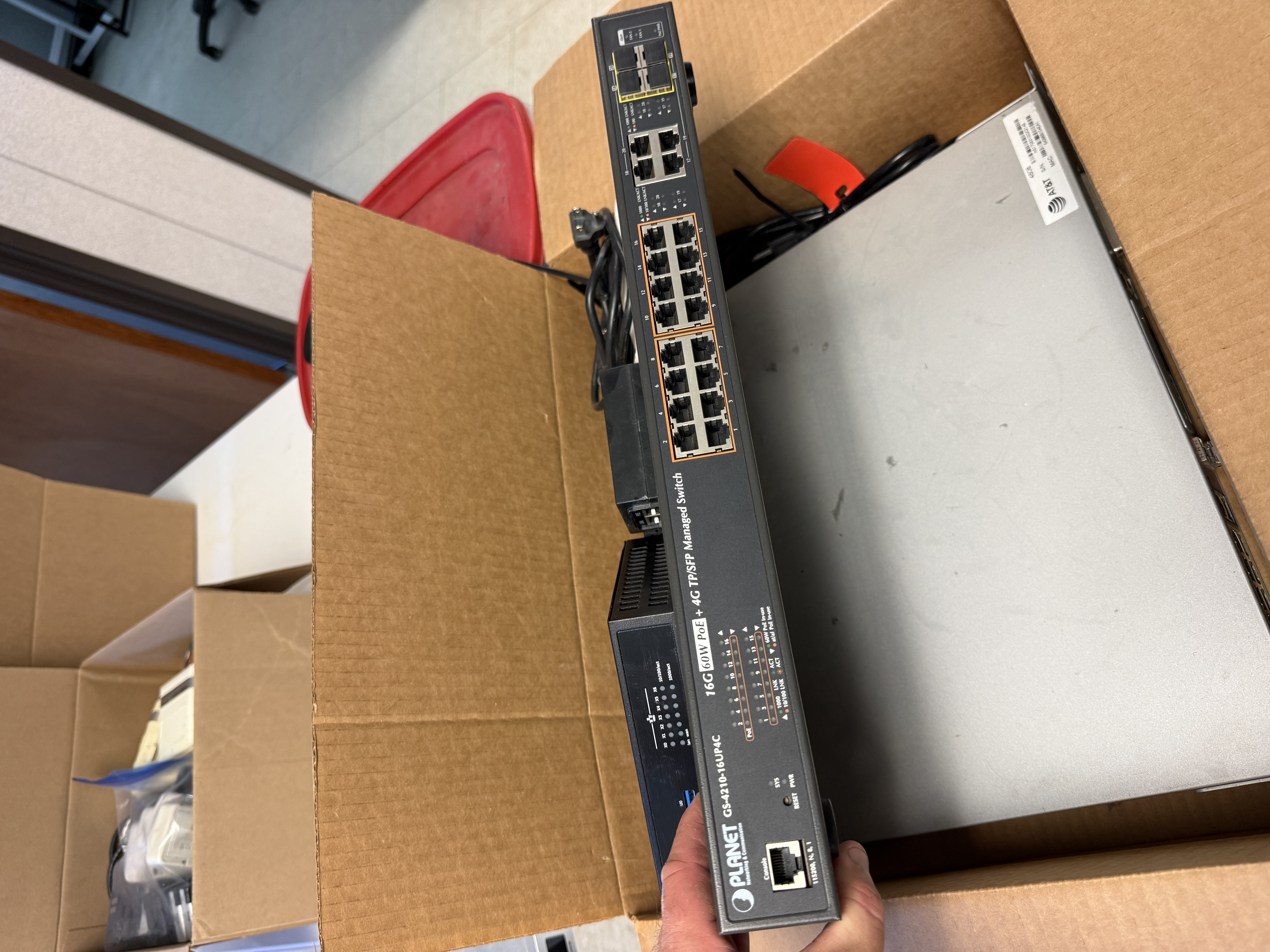 Planet GS-4210-16UP4C 16-Port 802.3bt PoE++ Managed Gigabit Switch (400W)