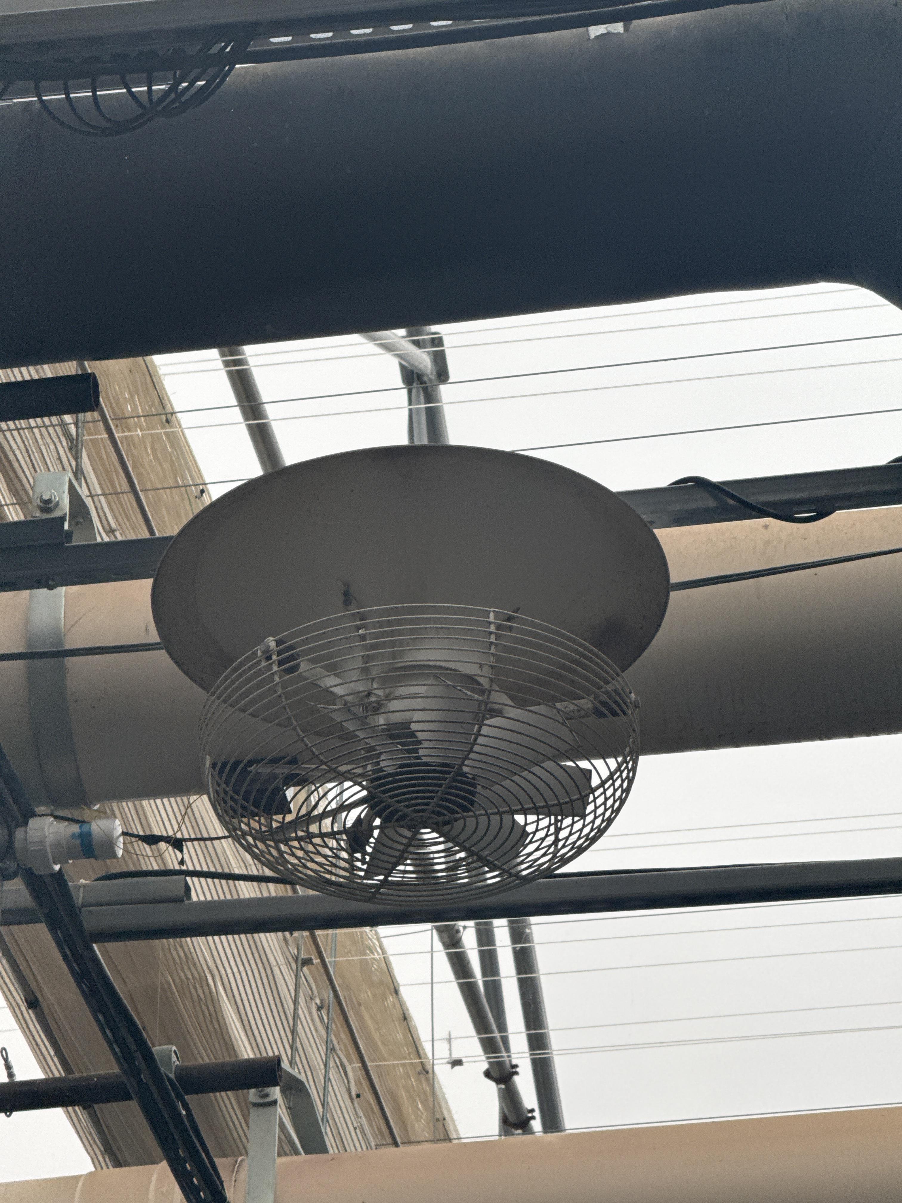 Package of 8 Greenhouse Ceiling Circulation Fans with Reflective Hoods, photo 6