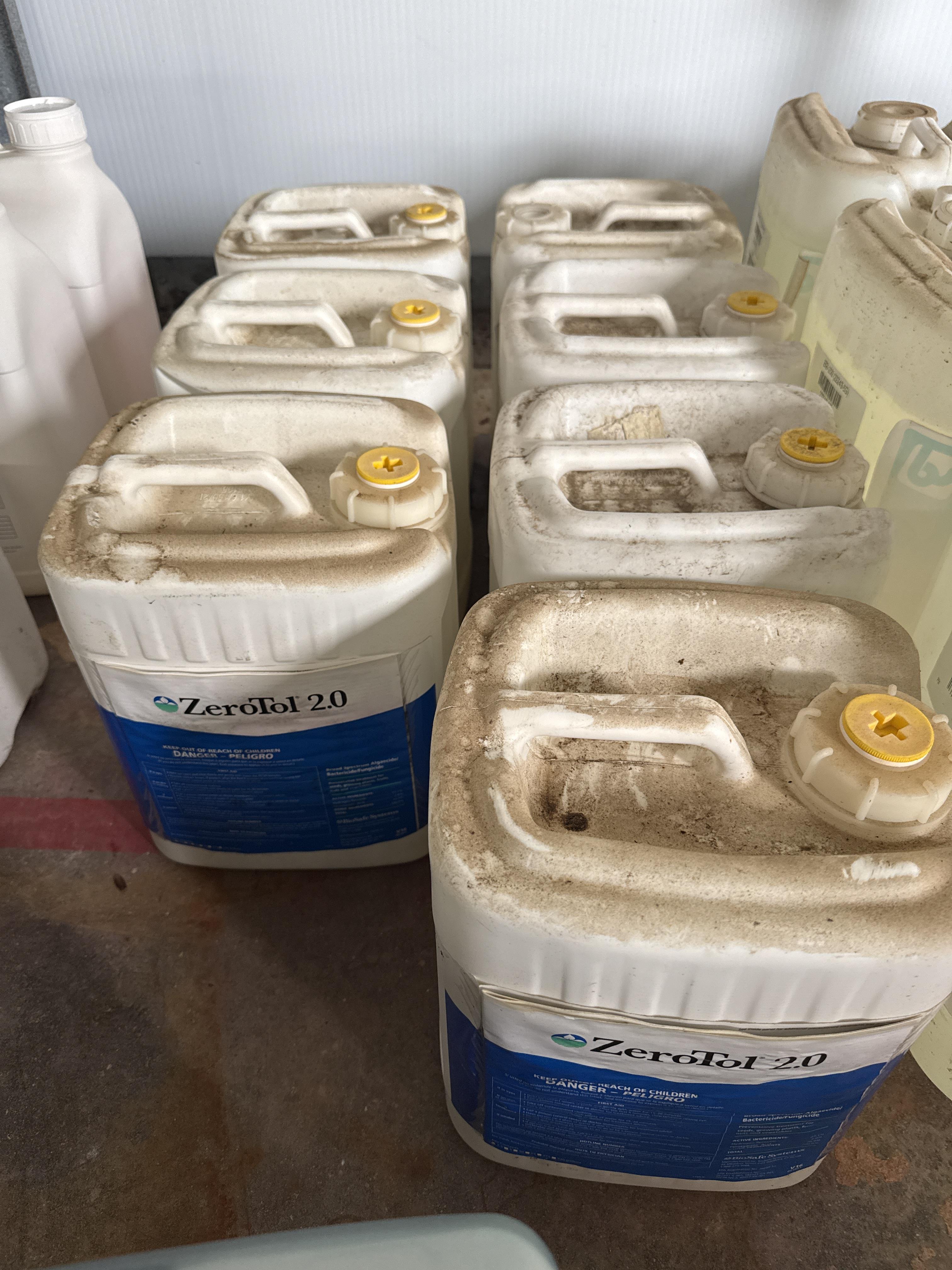 Sanitation & Crop Protection Lot, ZeroTol 2.0, BioFoamer, AzaGuard, HiPro Liquid, BSV 200 Cleaner, photo 4