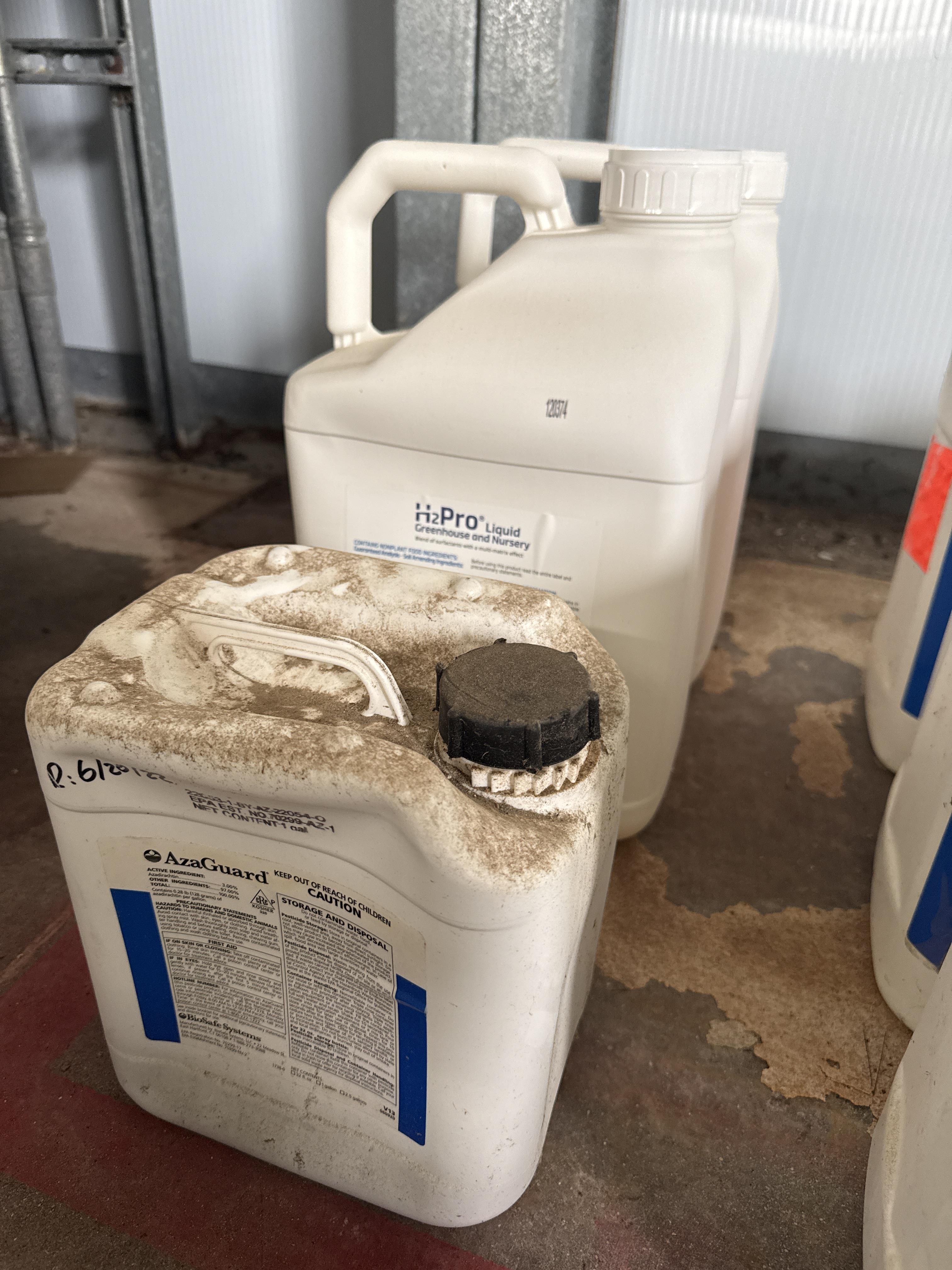 Sanitation & Crop Protection Lot, ZeroTol 2.0, BioFoamer, AzaGuard, HiPro Liquid, BSV 200 Cleaner, photo 5