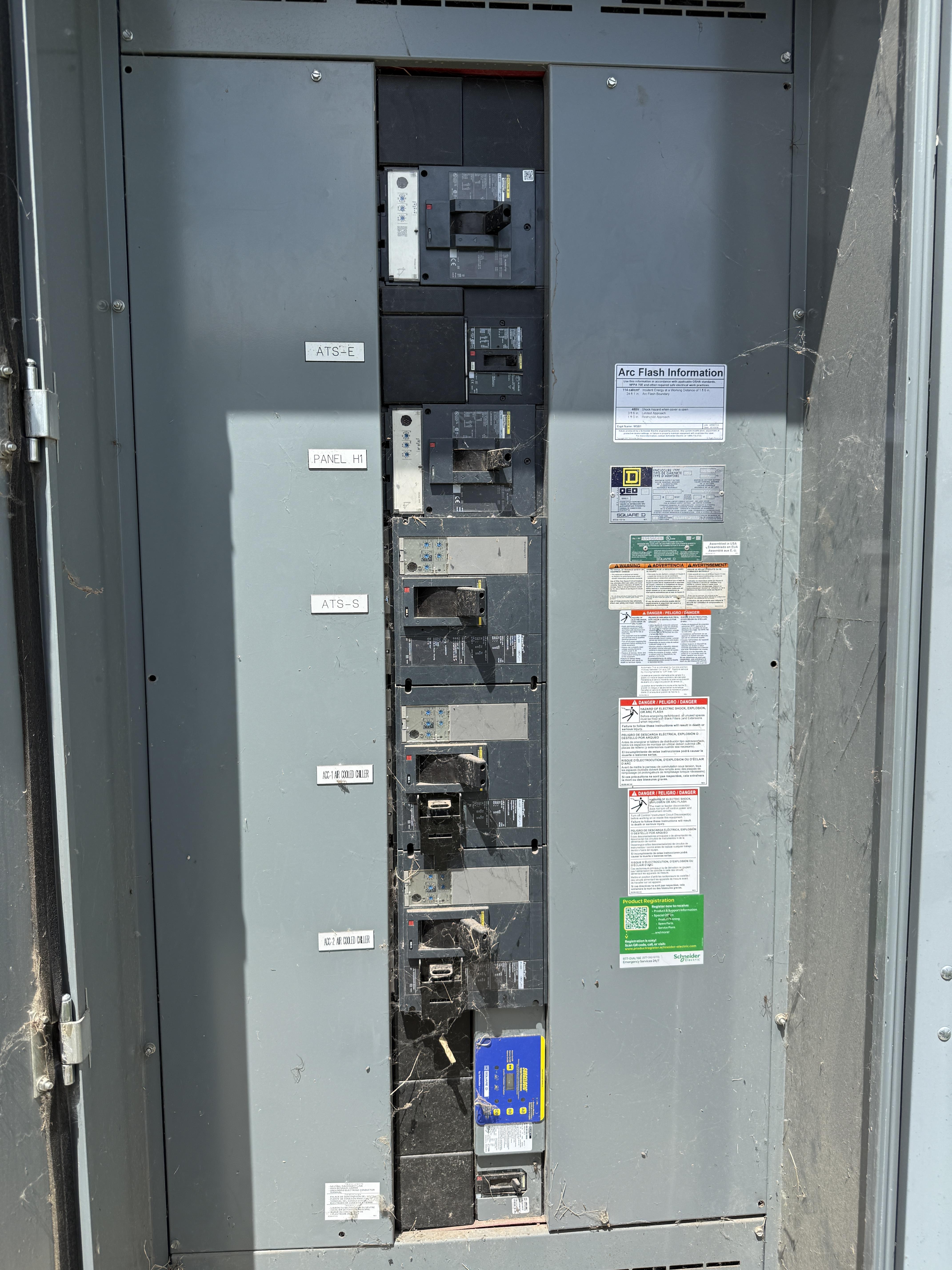 Square D Panel w/ (3) PJ800, LJ600, JL250 PowerPact Breakers & 6 Feeds, photo 2