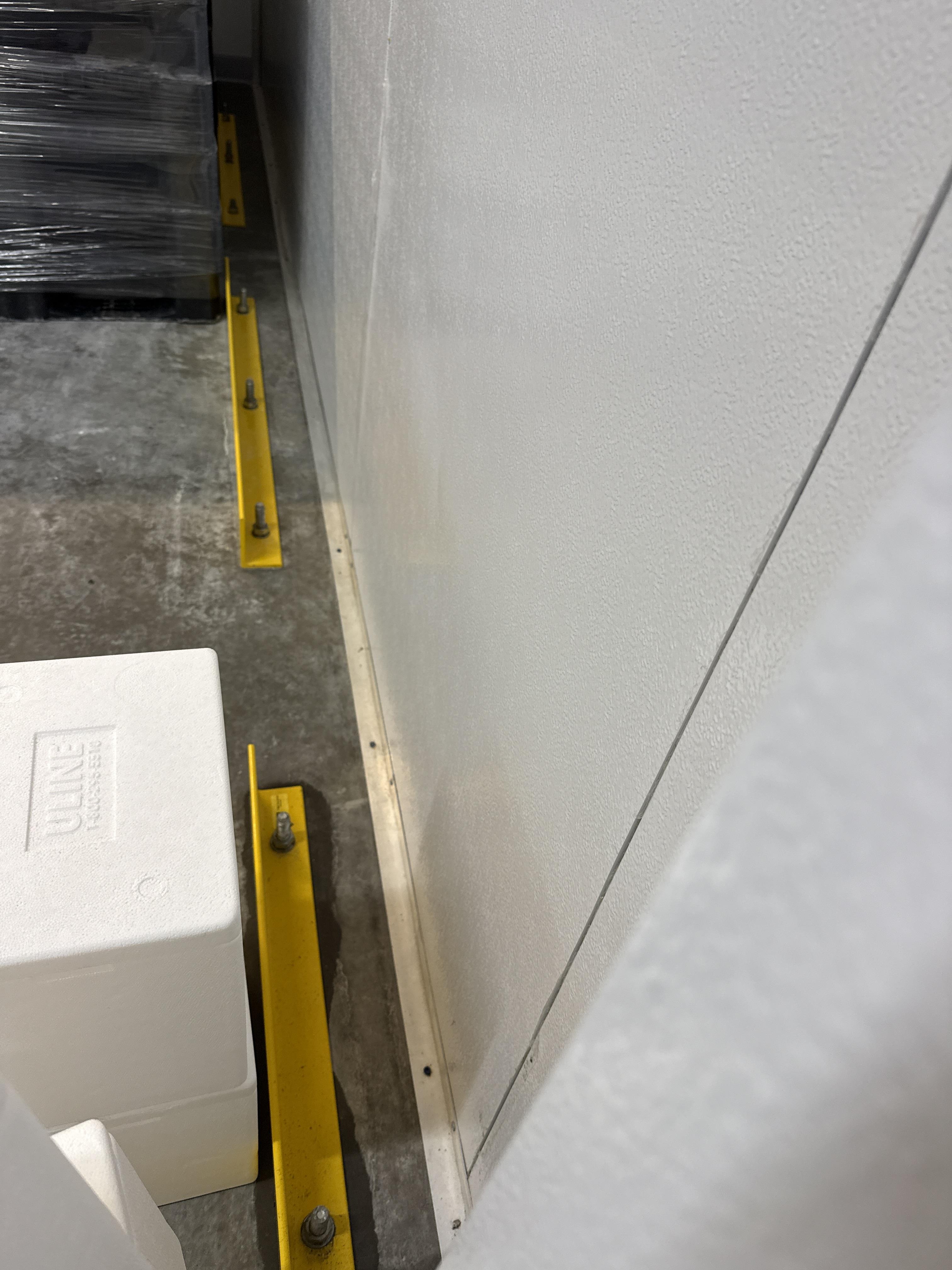Yellow Steel Guard Rails and Bollards Safety Barrier Lot, photo 5